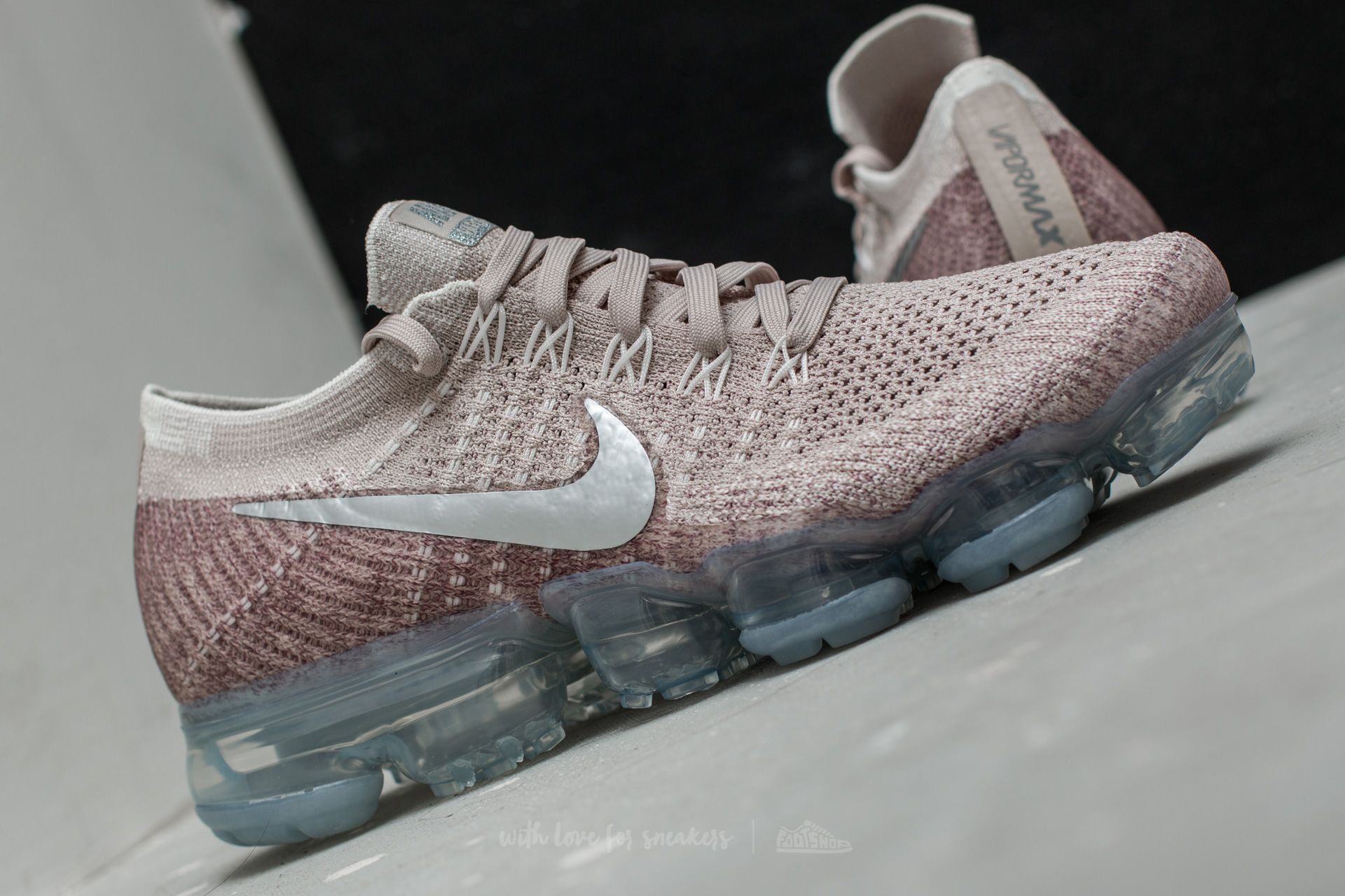 Zapatillas mujer Nike Wmns Air Vapormax Flyknit String/ Chrome-Sunset Glow