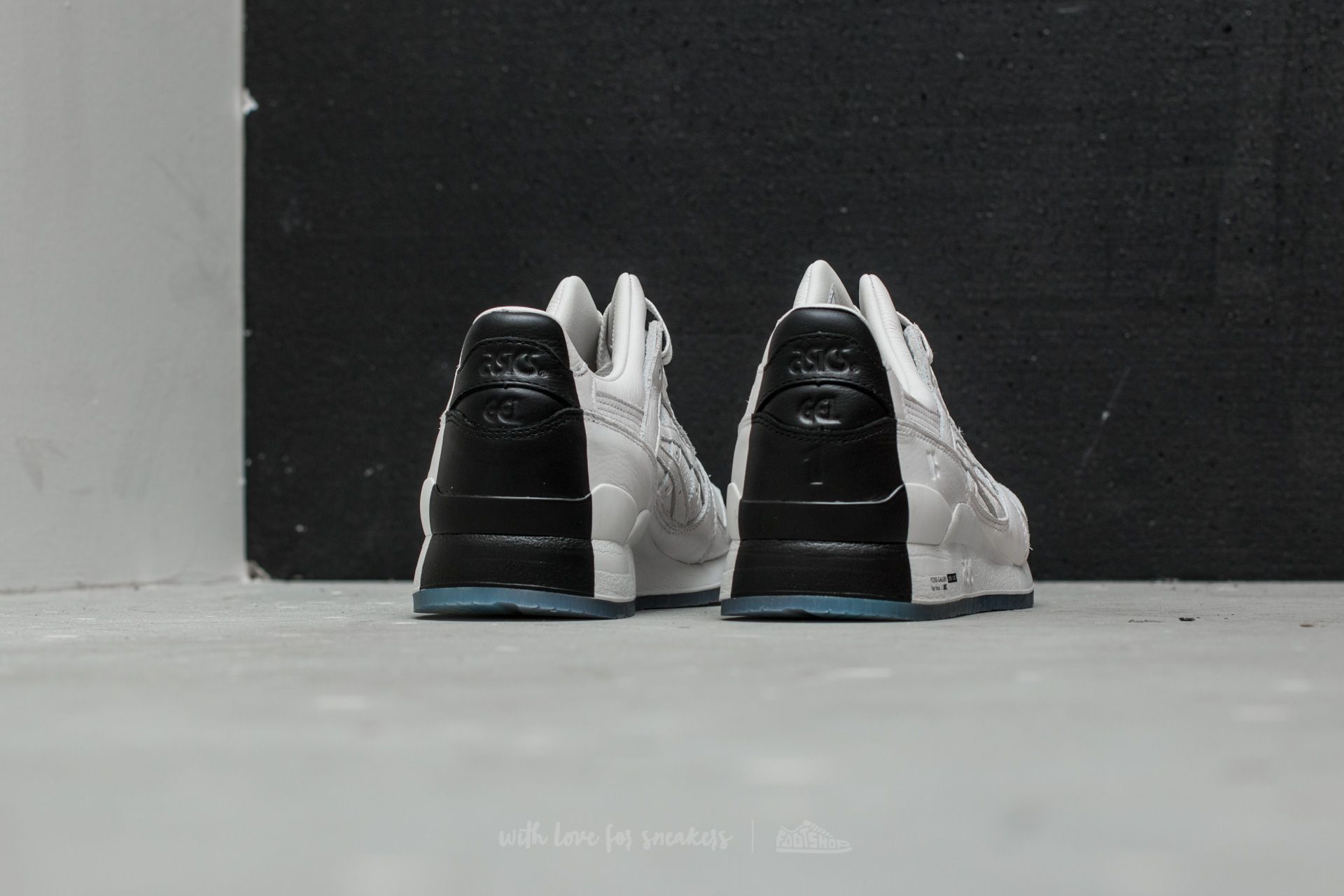 Chaussures et baskets homme Asics Gel Lyte III x FOSS White