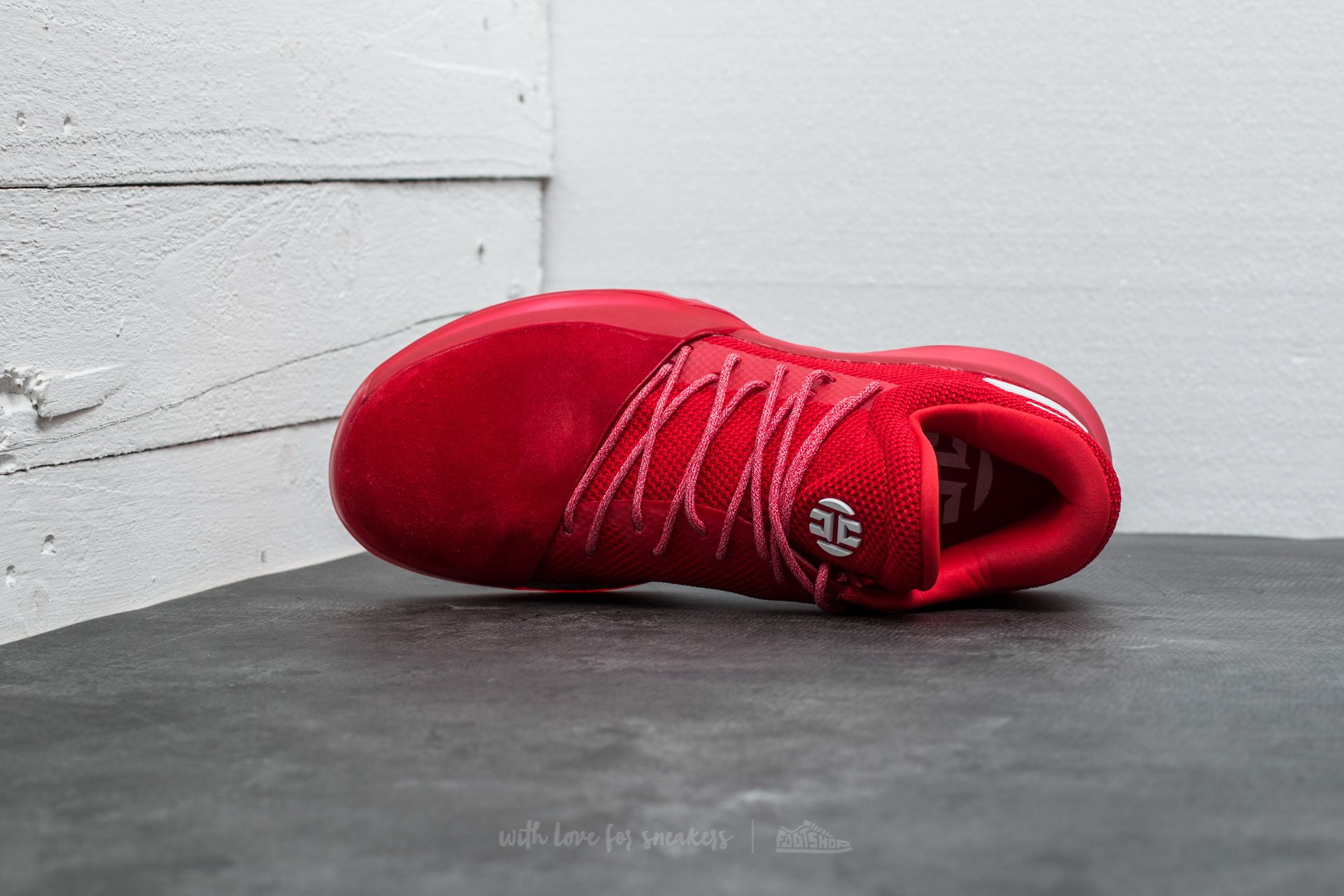 Harden vol 1 scarlet top