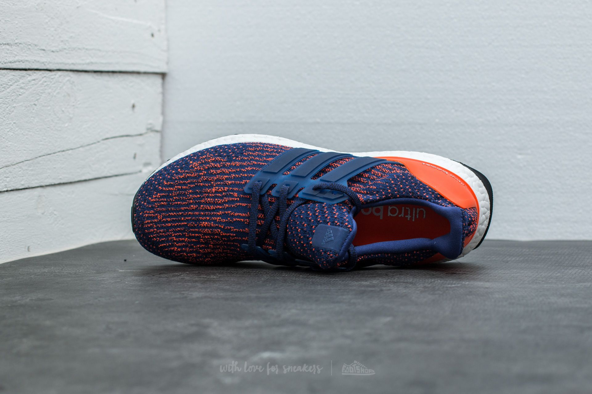 Ultra boost hotsell mystic ink