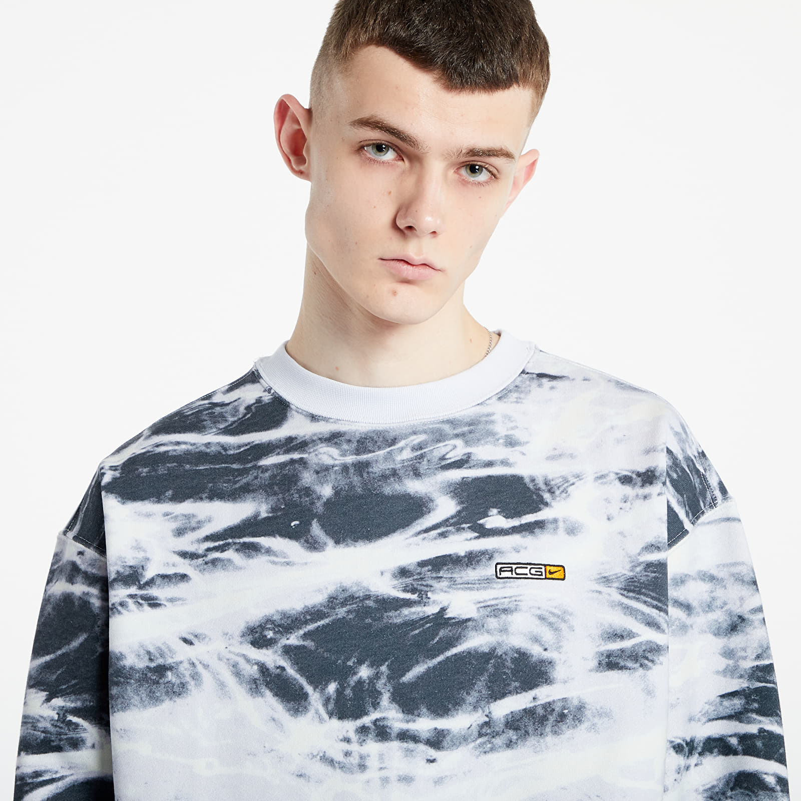 Sudaderas Nike ACG Nike Therma-FIT Fleece Allover Print Crew Football Grey/ Summit White