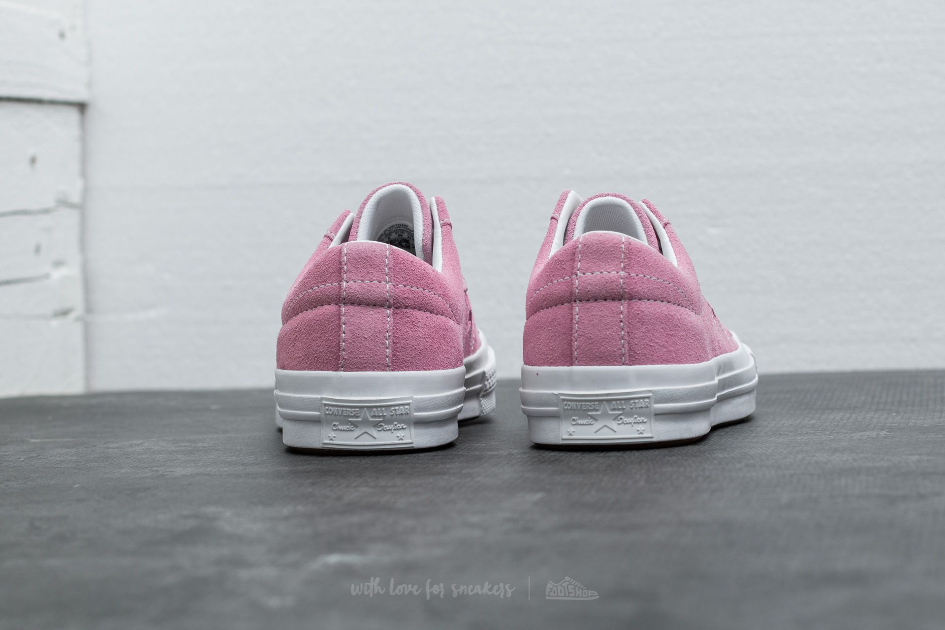 Converse one star pink glow shop