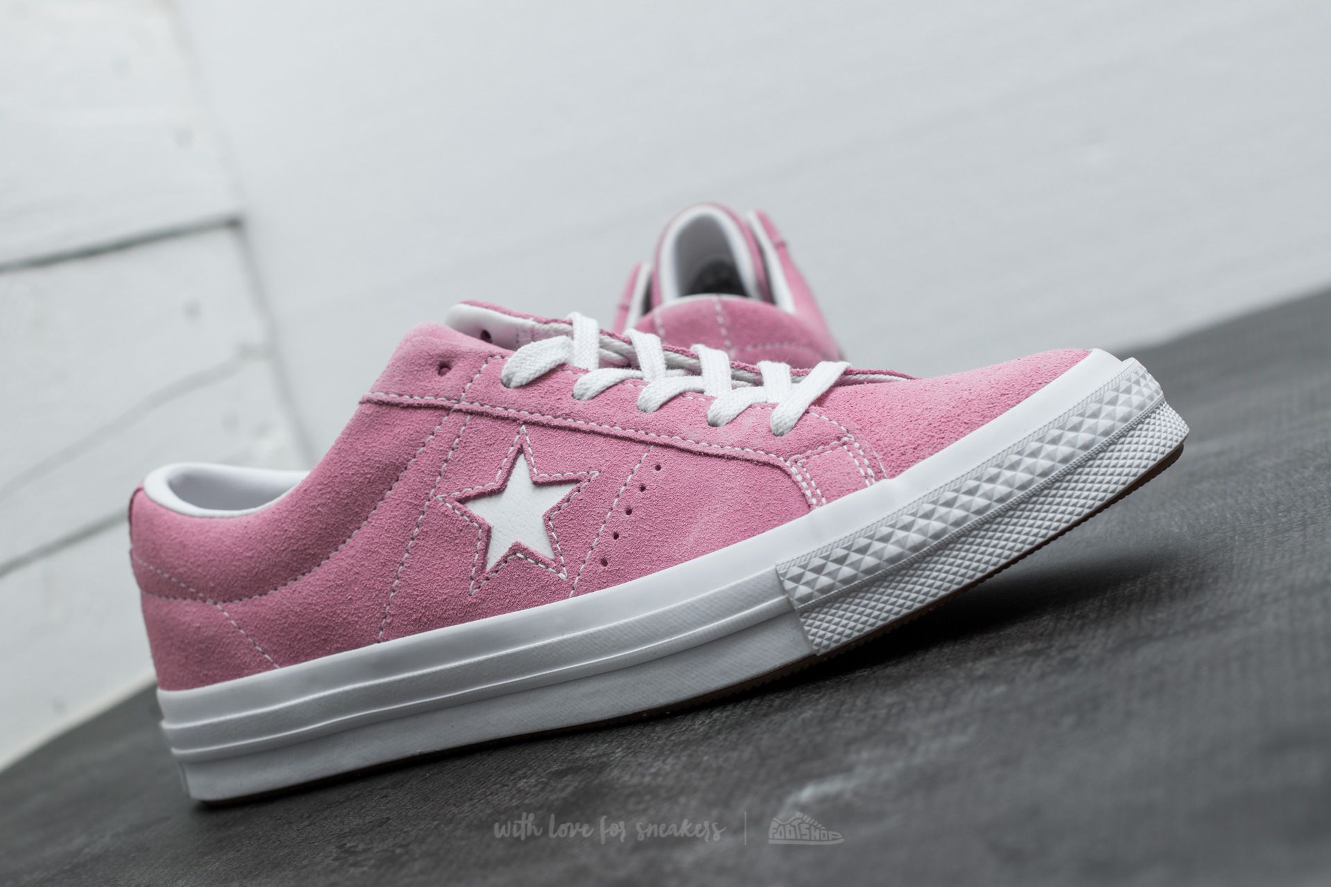 One star ox pink top
