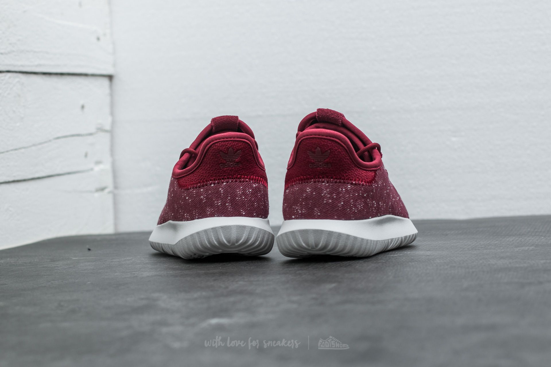 Zapatillas y zapatos para niños adidas Tubular Shadow C Collegiate Burgundy/ Collegiate Burgundy/ Crystal White