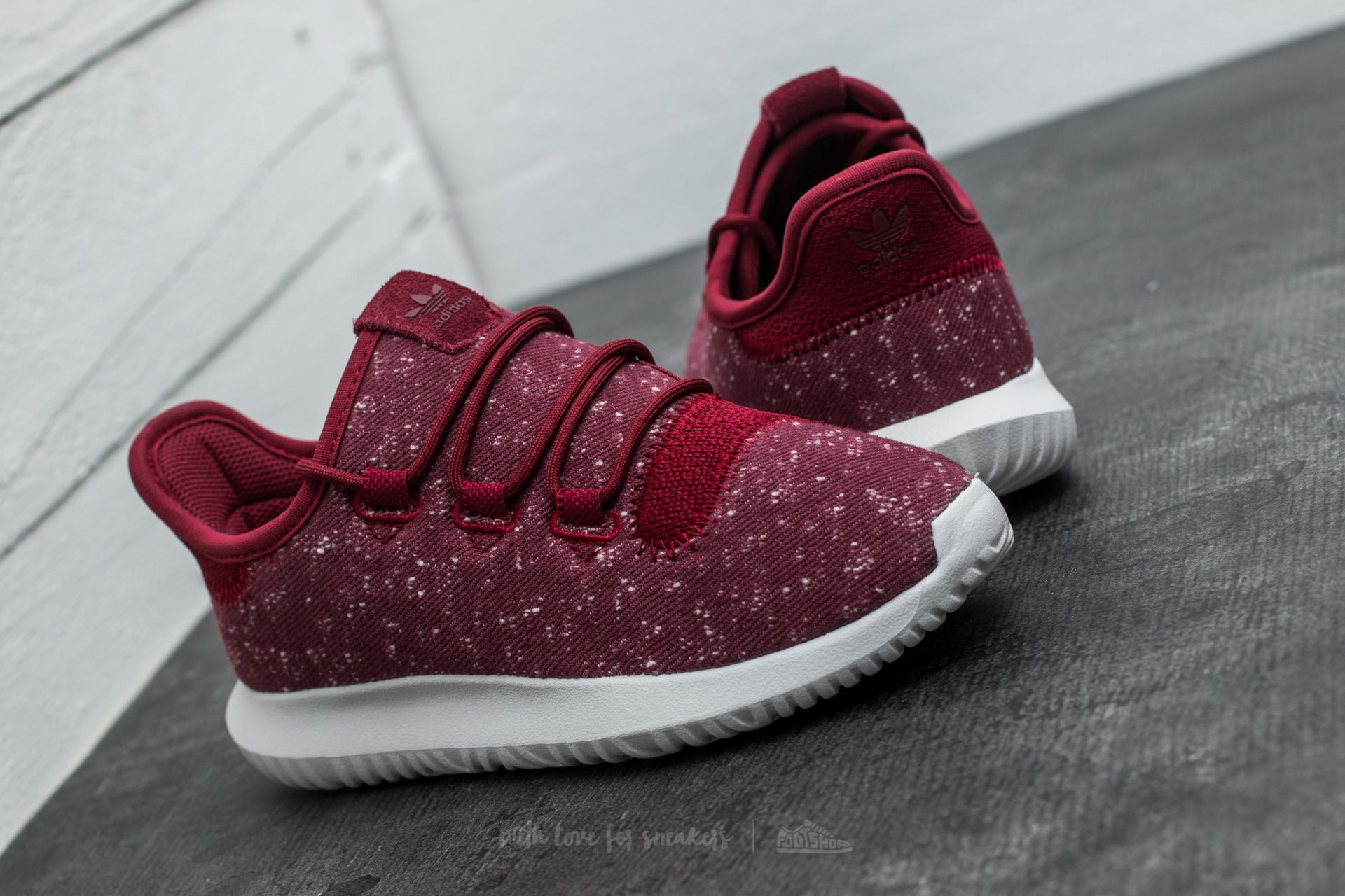 Adidas tubular shadow hotsell collegiate burgundy