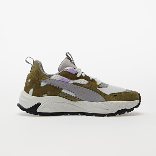 Puma deals gray sneakers