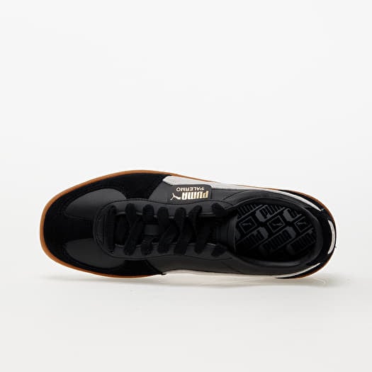 Black leather 2024 pumas