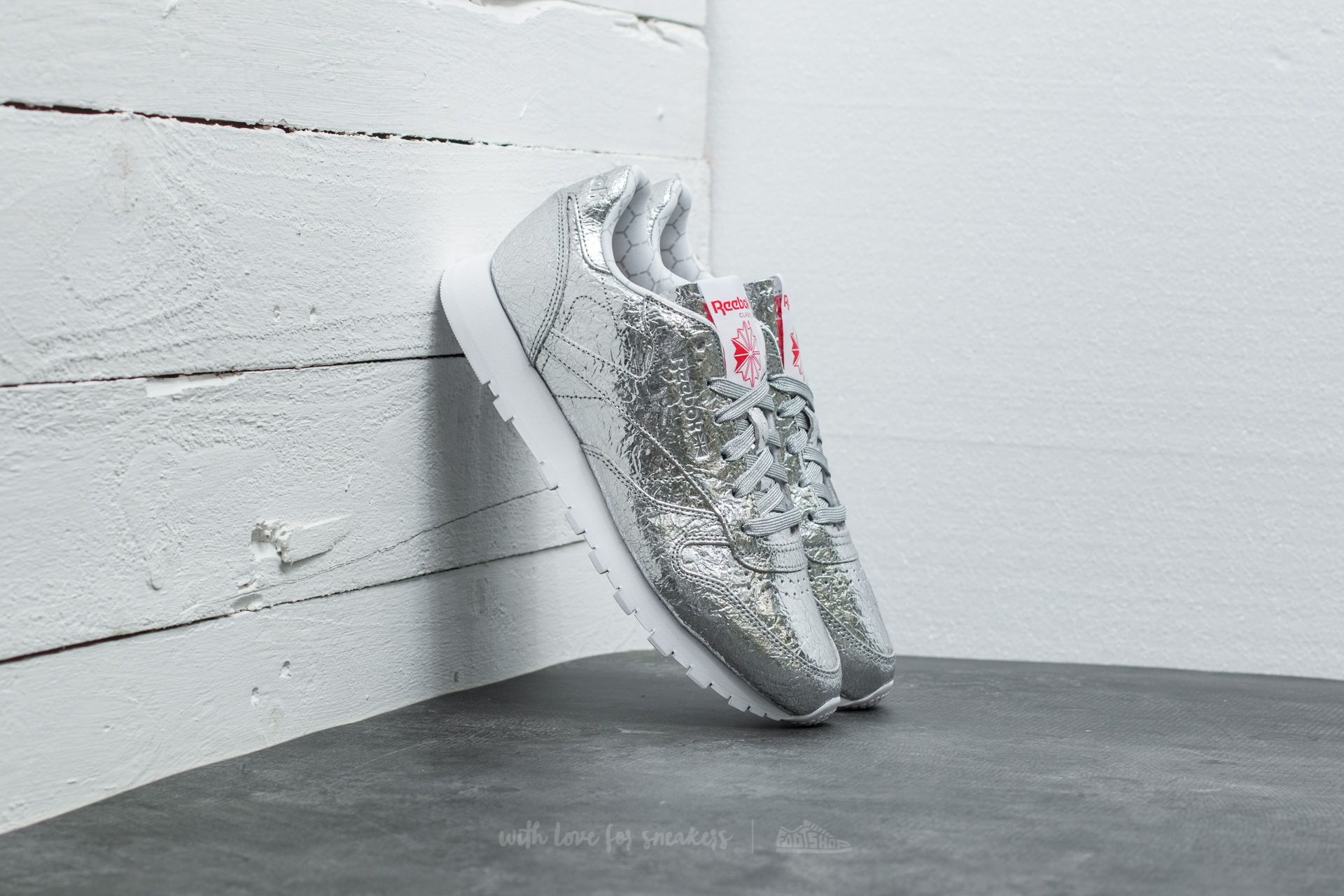 Reebok silver shop sneakers