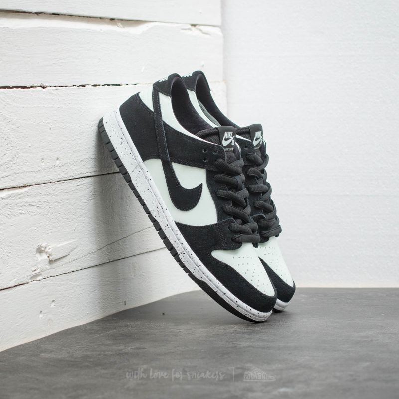 Nike SB Zoom Dunk Low Pro Black/ Black-Barely Green-White | Footshop