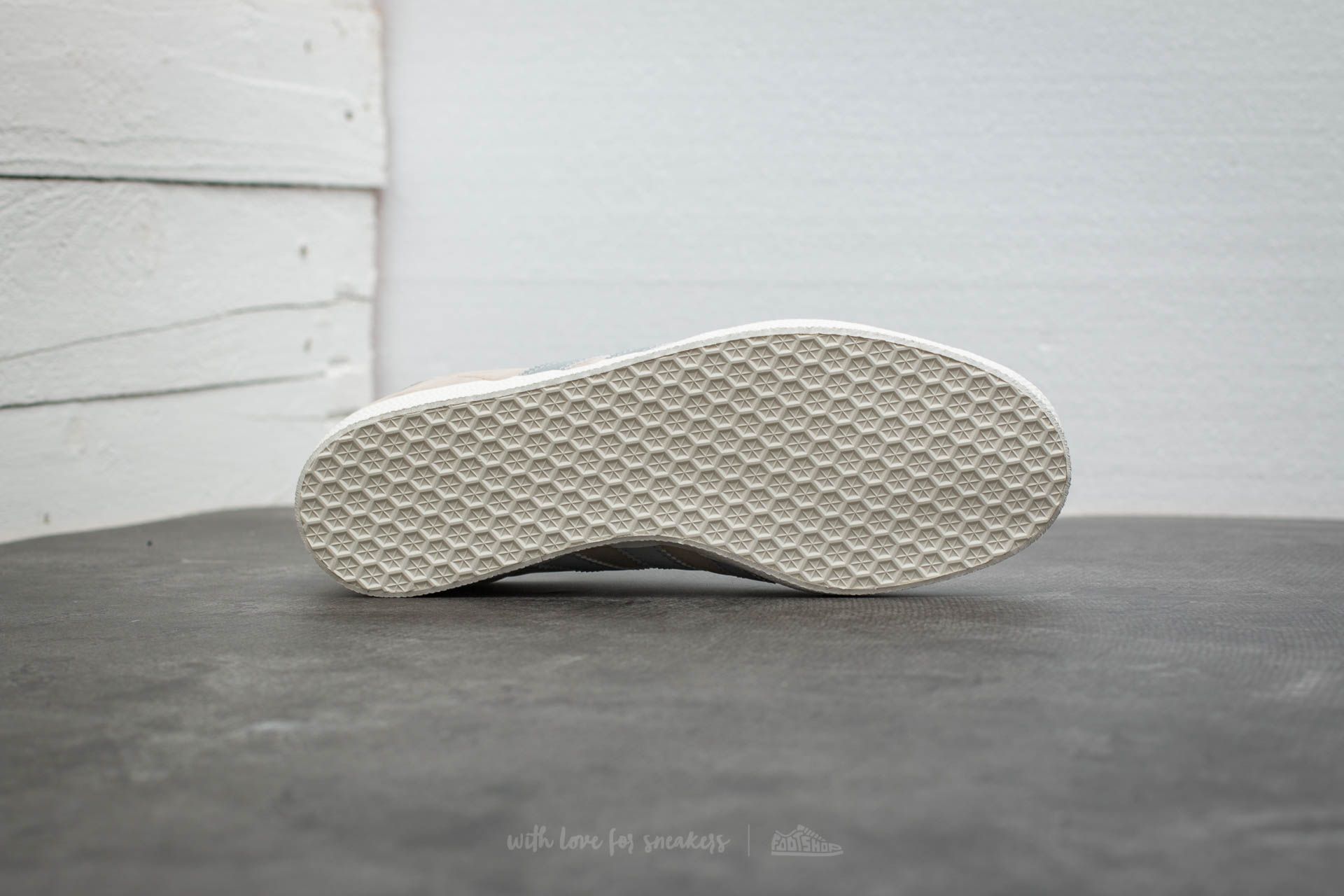 Zapatillas Hombre adidas Consortium x Alife x Starcow Gazelle S.E. Core White/ Core White/ Core White