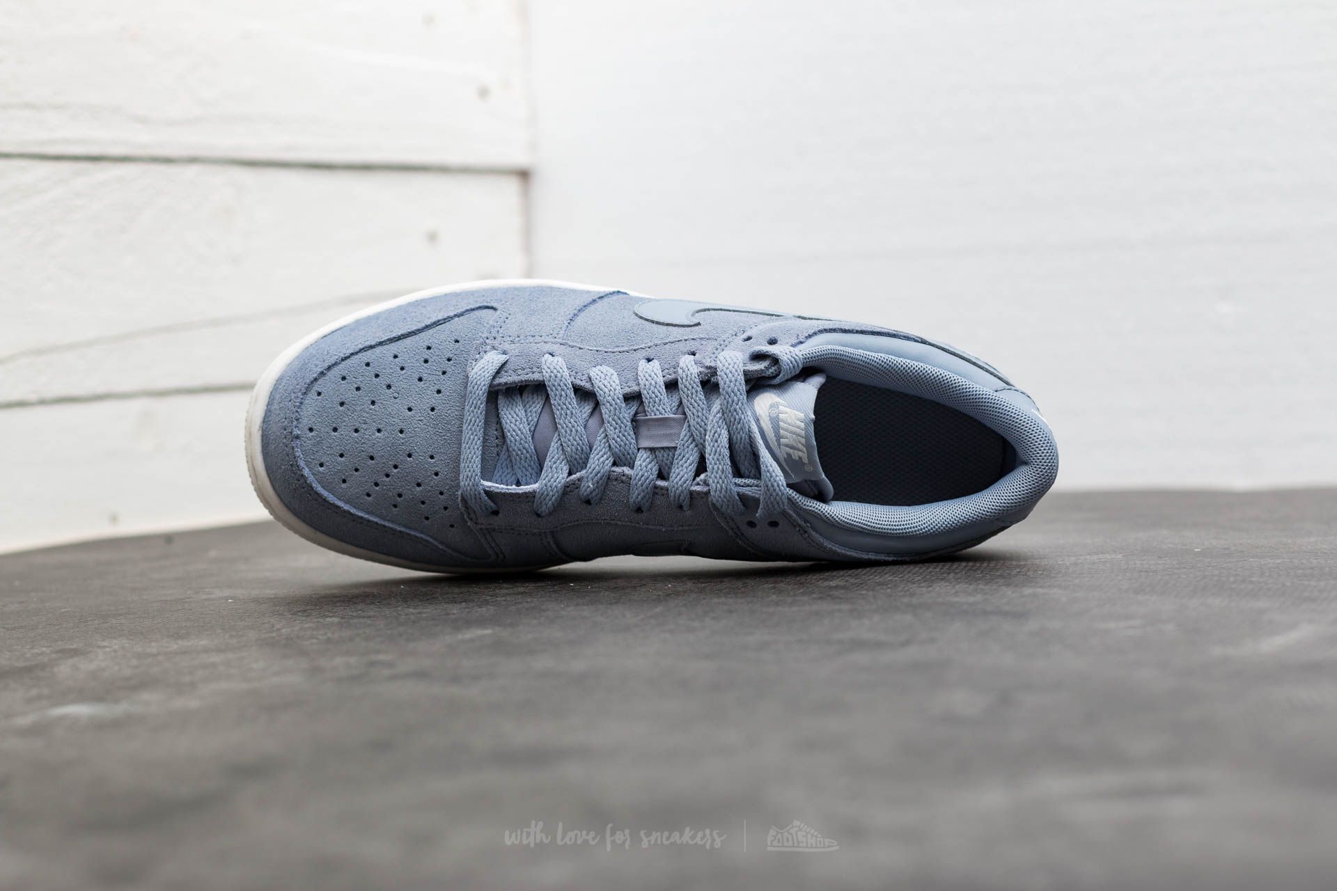 Zapatillas mujer Nike Dunk Low SE (GS) Glacier Grey/ Glacier Grey