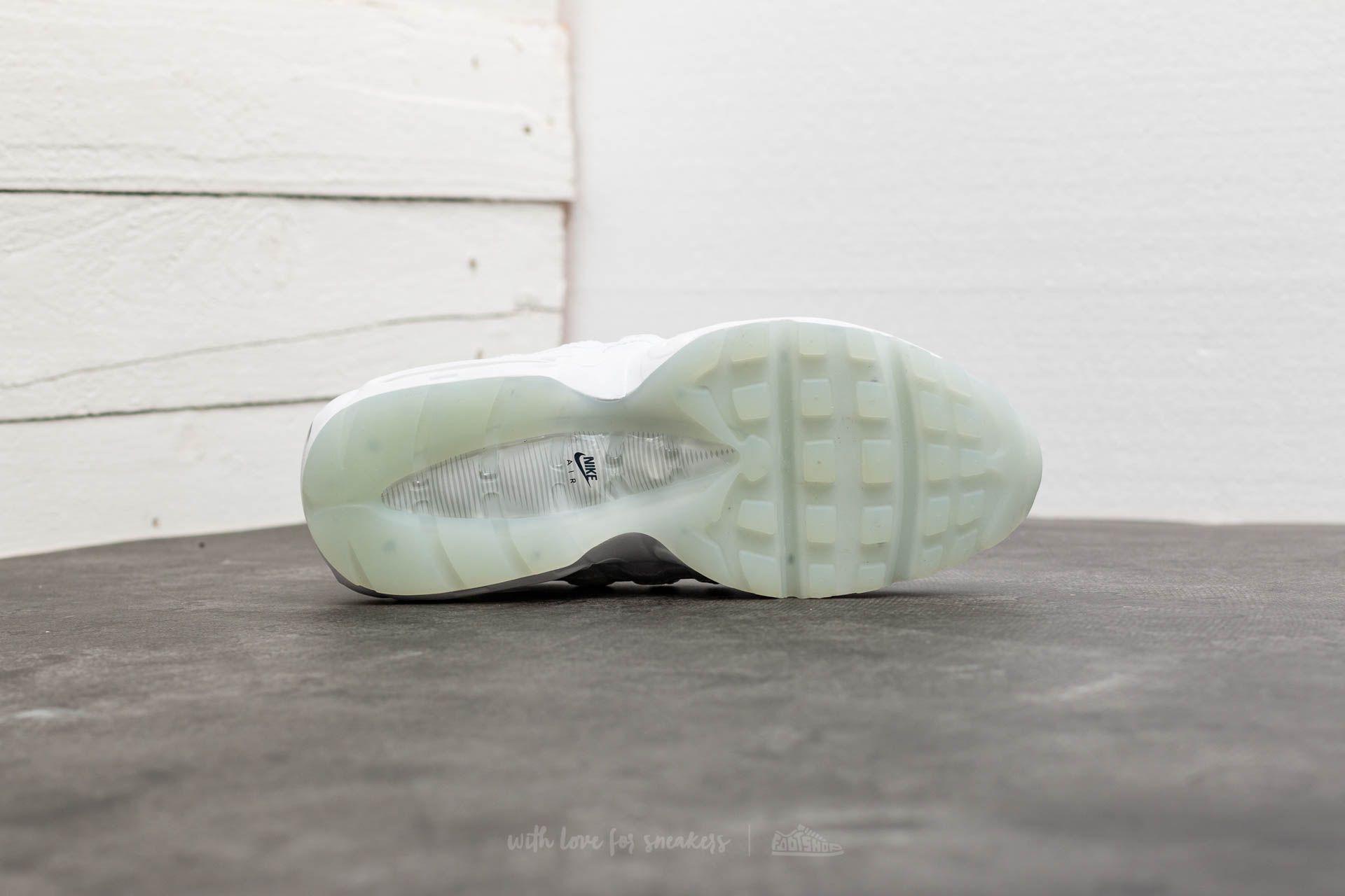 Scarpe donna Nike Wmns Air Max 95 SE White/ Pure Platinum-Ice