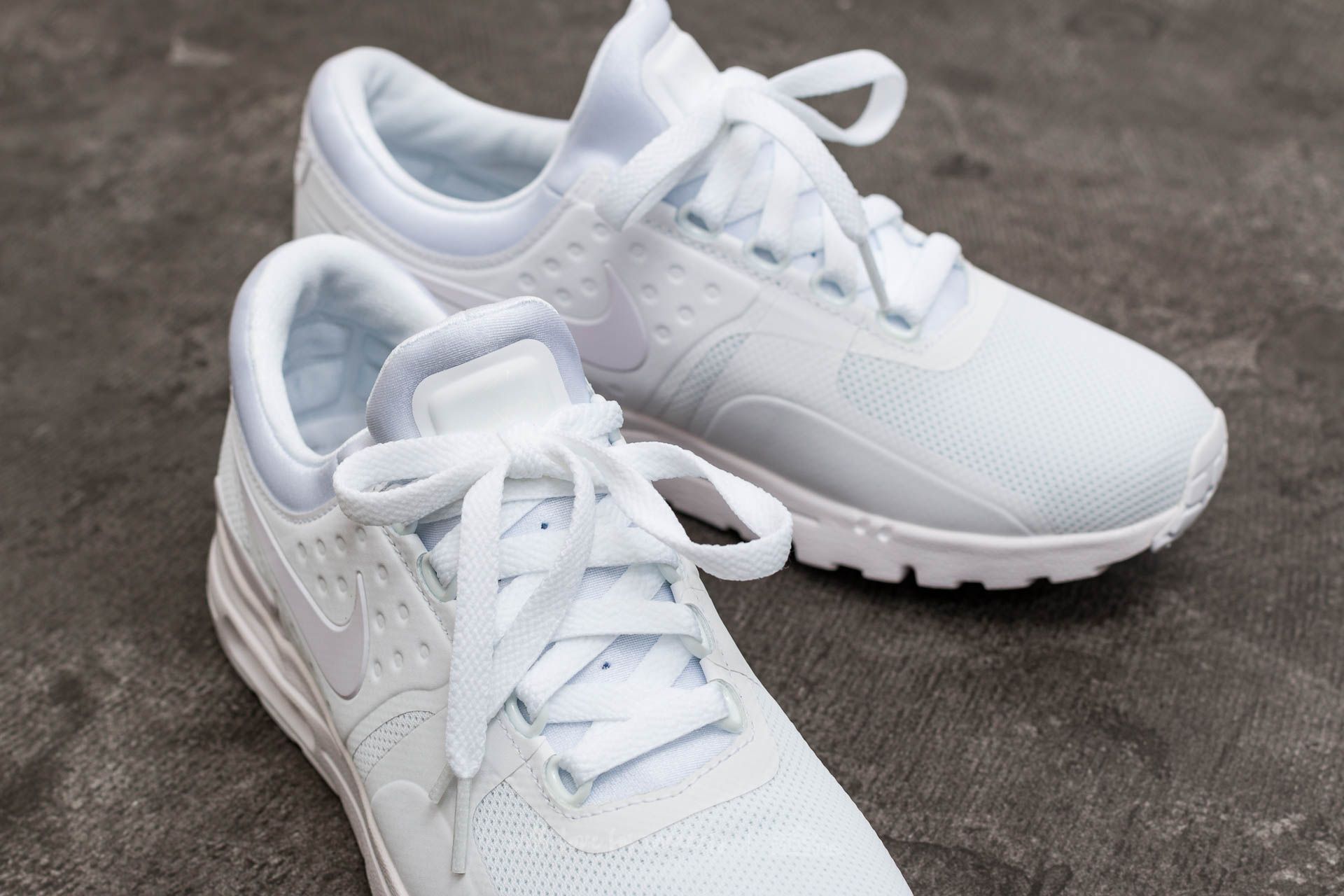 Nike womens hotsell air max zero