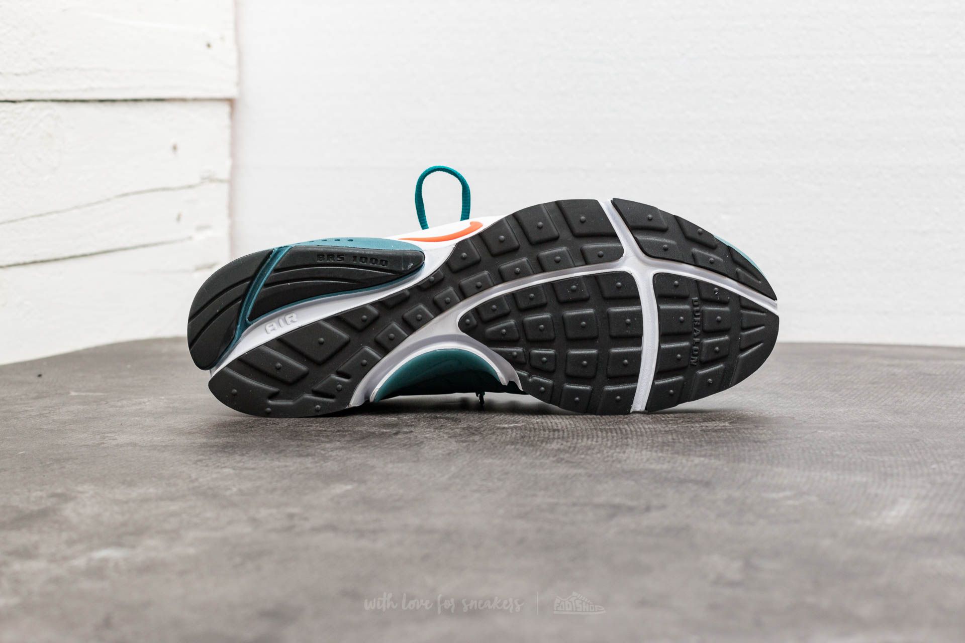 Men's air presto store essential running shoes