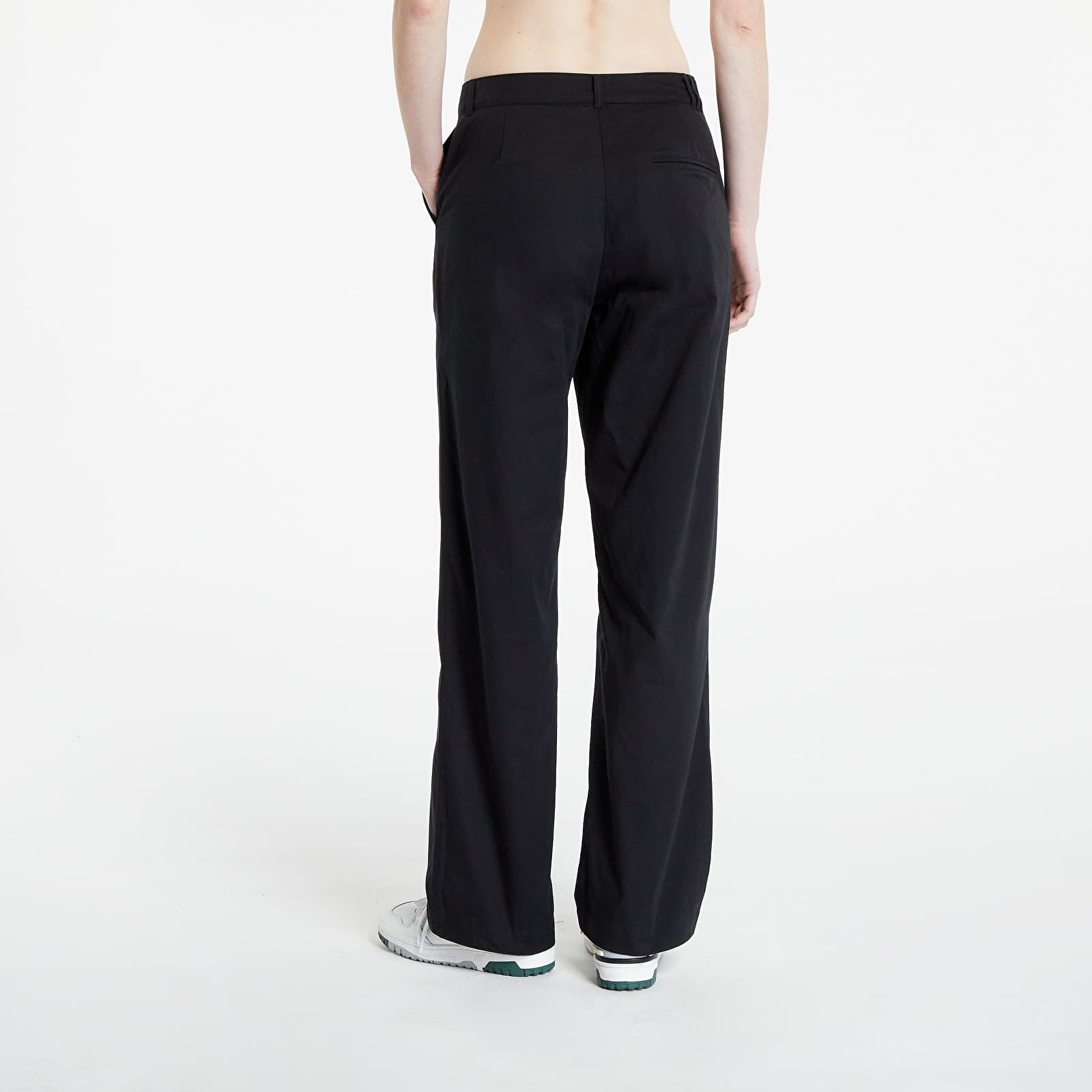 Broeken en spijkerbroeken adidas Chino Pant Black Footshop