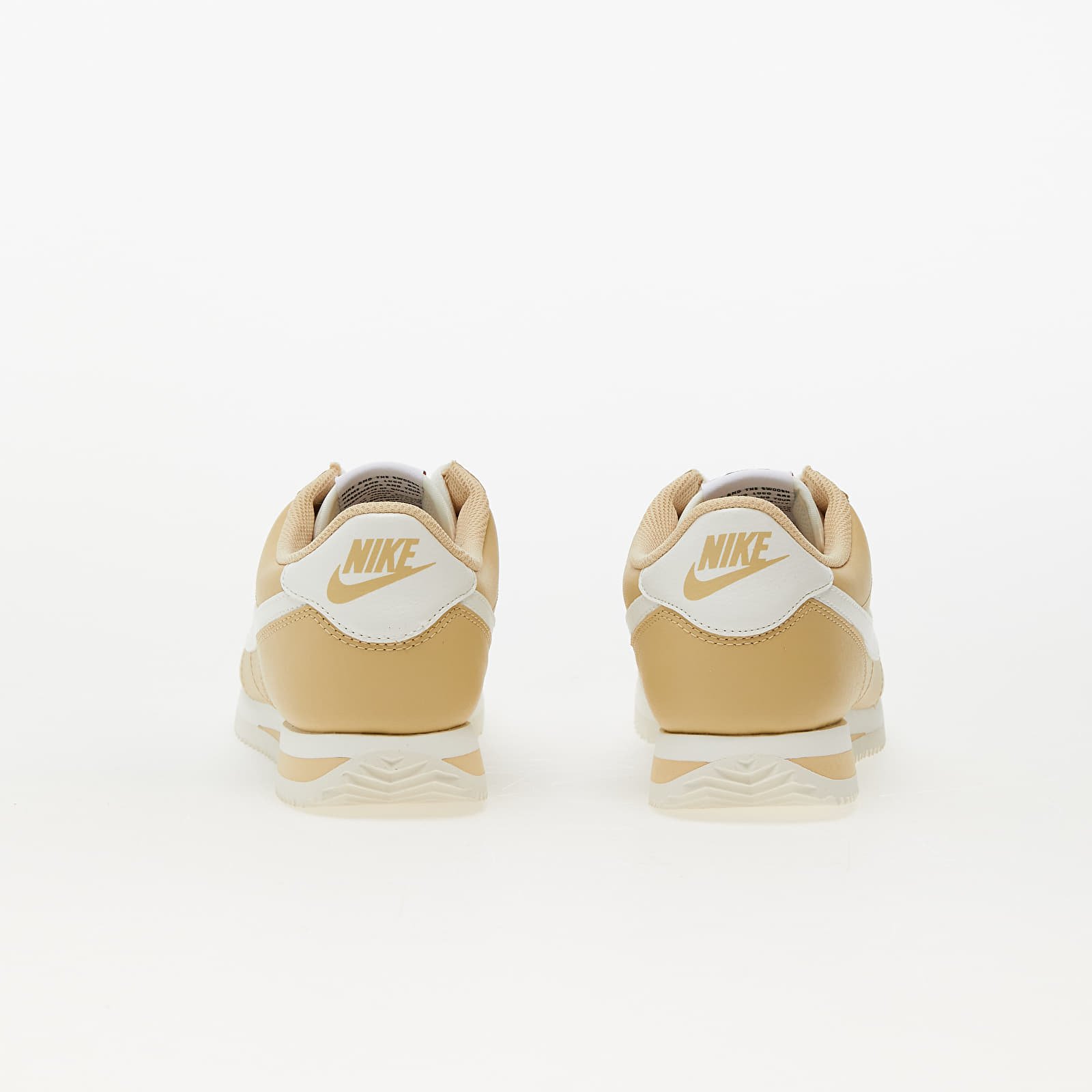 Női cipők Nike Cortez Sesame/ Sail-White