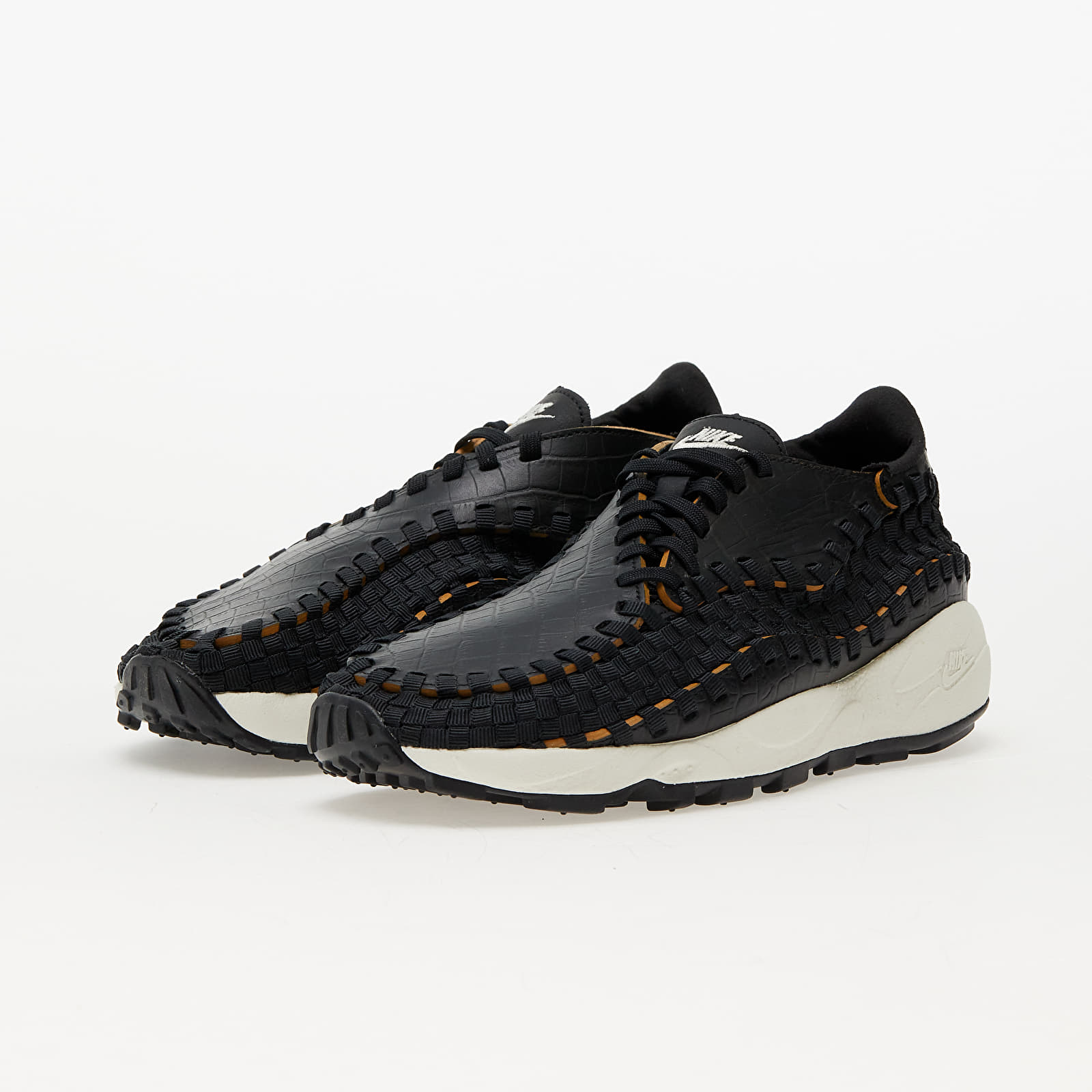 Dámske topánky a tenisky Nike Air Footscape Woven Premium Black/ Pale Ivory-Desert Ochre