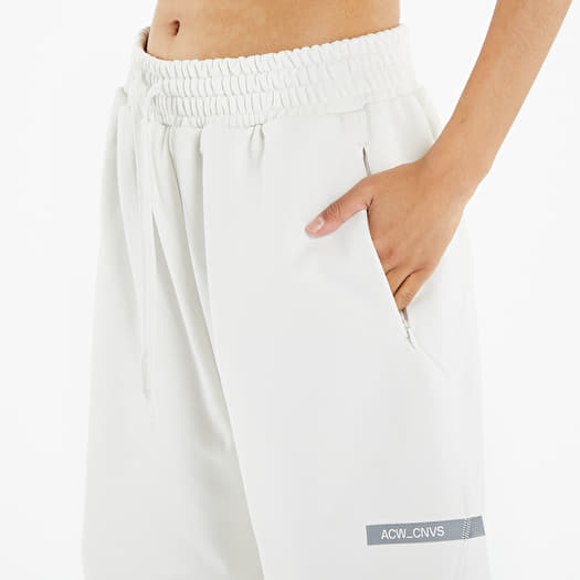 Converse jogger shorts deals