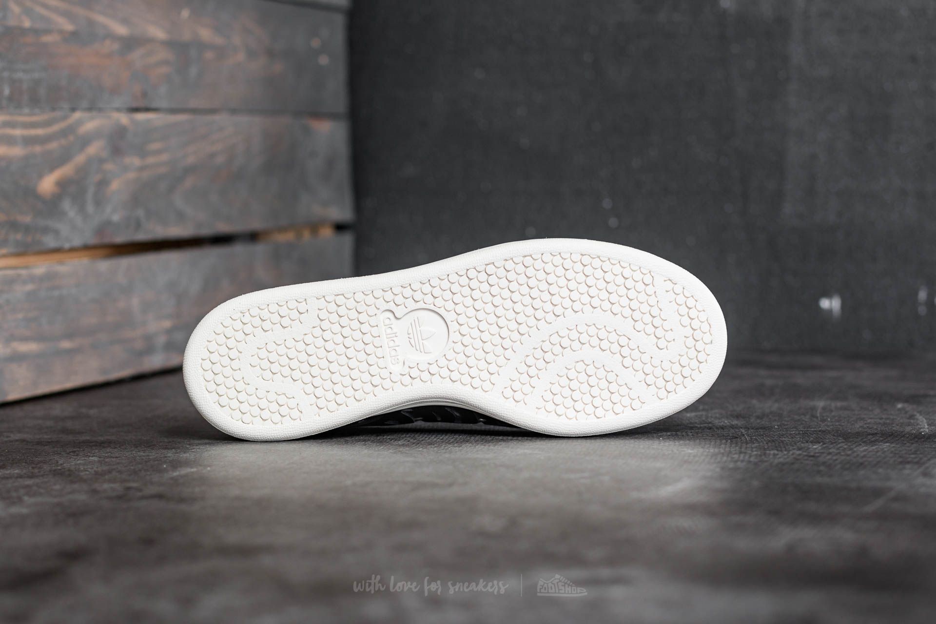 Women's shoes adidas Stan Smith Cutout W Core Black/ Core Black/ Off White