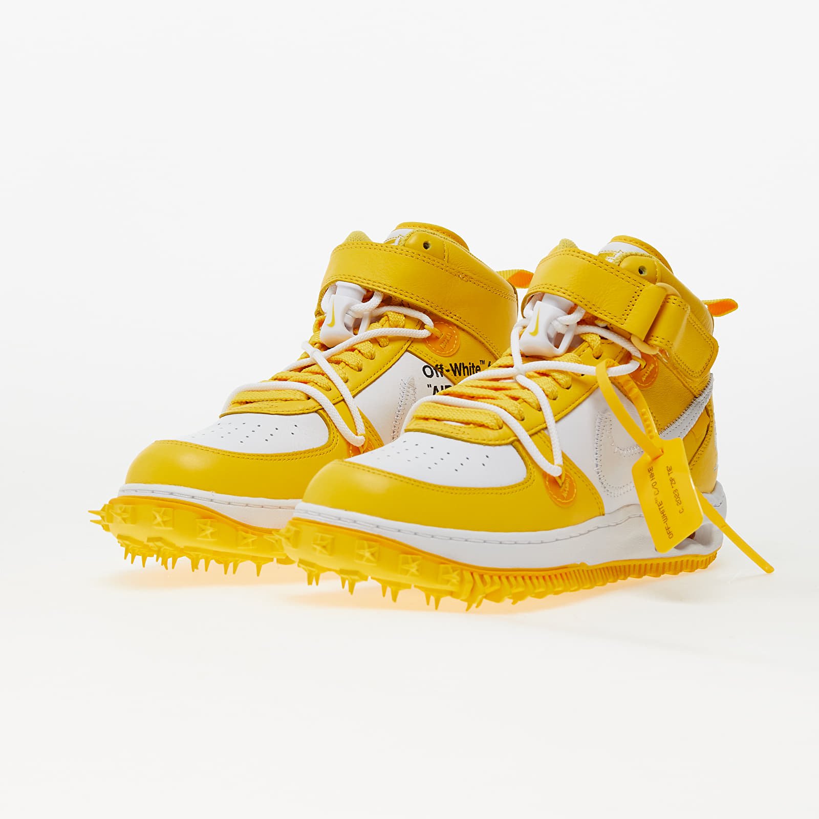 Baby off white nike on sale