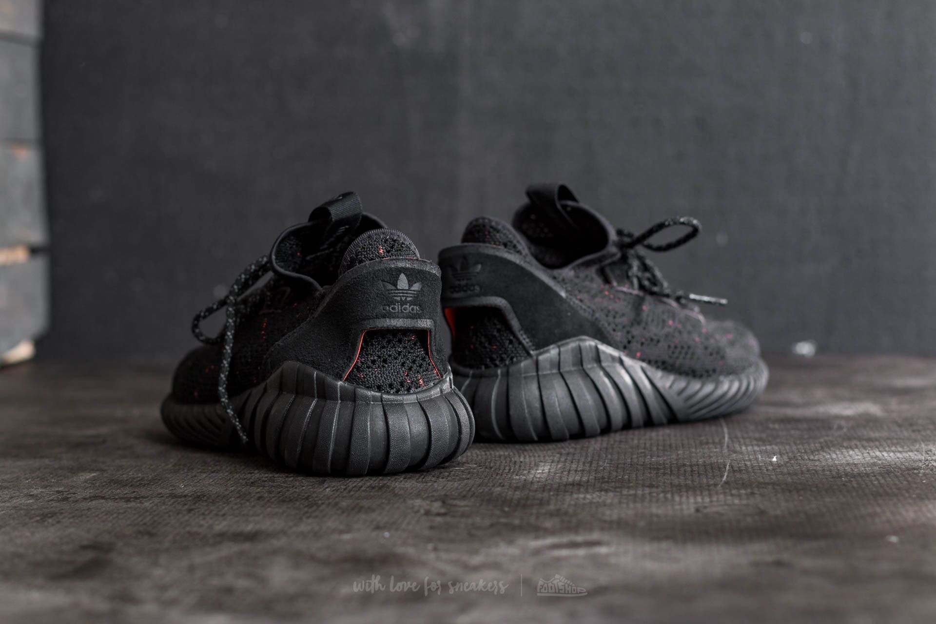 Pánské tenisky a boty adidas Tubular Doom Sock Primeknit Core Black/ Core Black/ Trace Olive