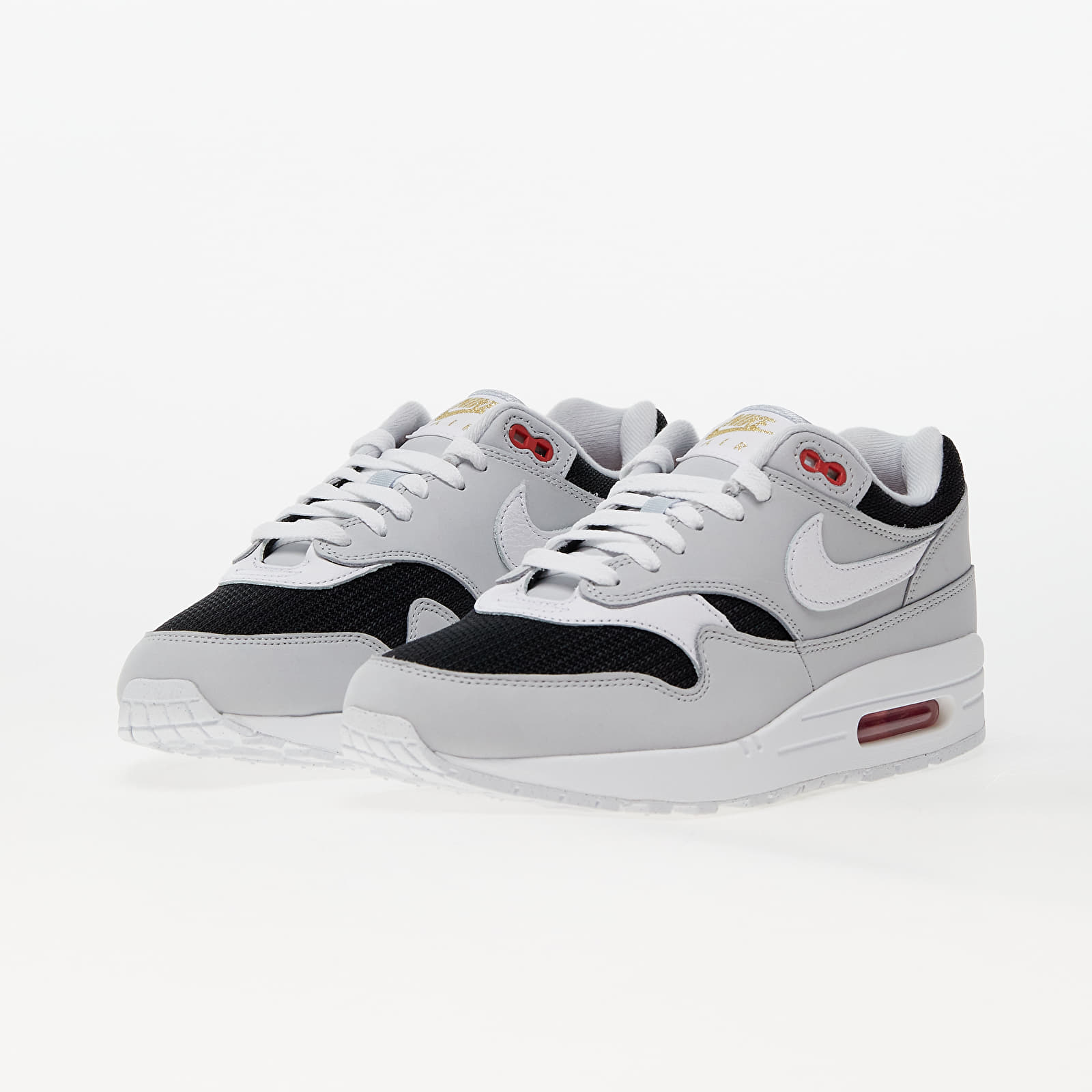 Herren Sneaker und Schuhe Nike Air Max 1 Premium Pure Platinum White Black Sport Red Footshop