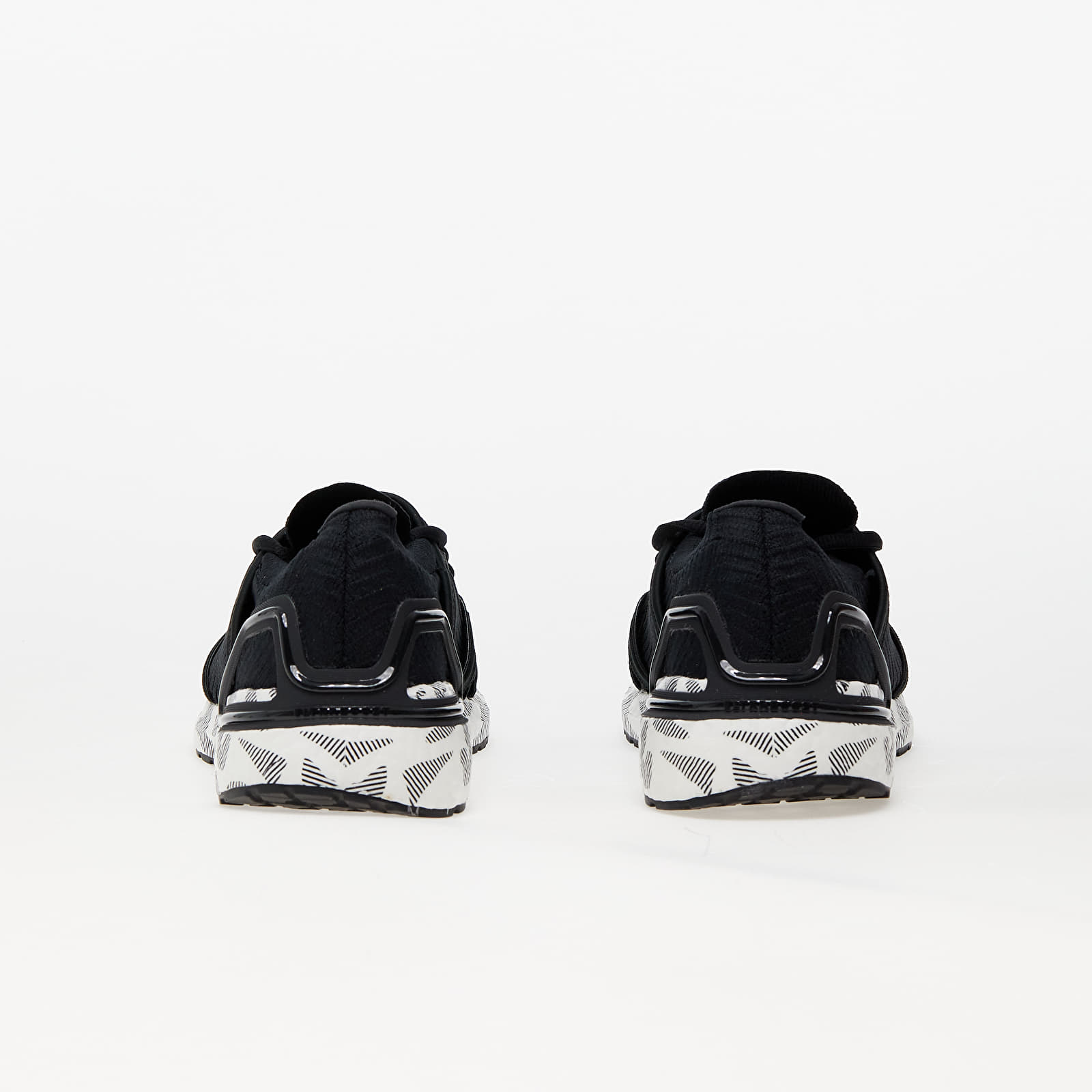 Sieviešu apavi adidas x Stella McCartney UltraBOOST 20 Core Black/ Ftw White/ Core Black