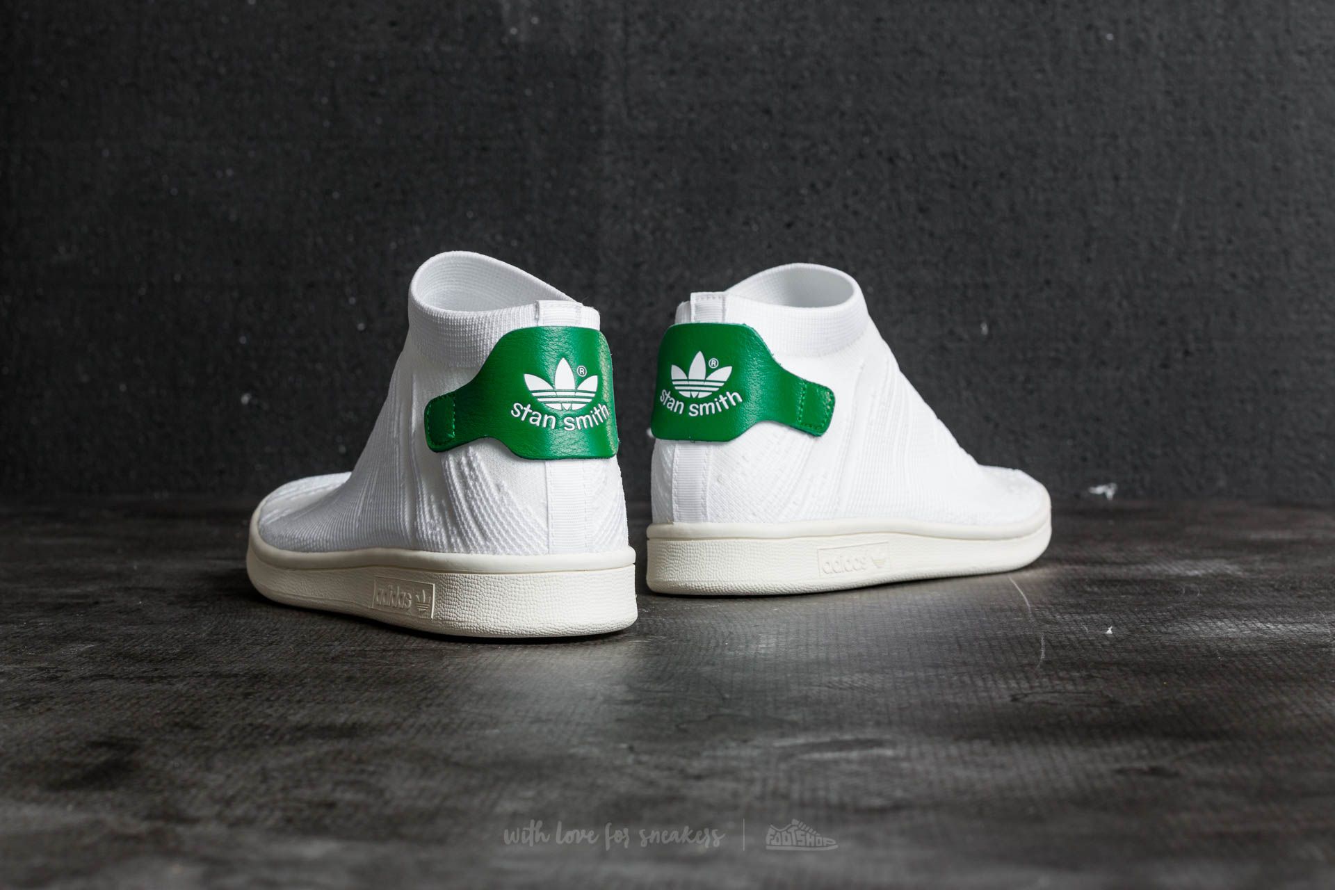 Adidas originals stan smith sock primeknit trainers deals footwear white/footwear white/green