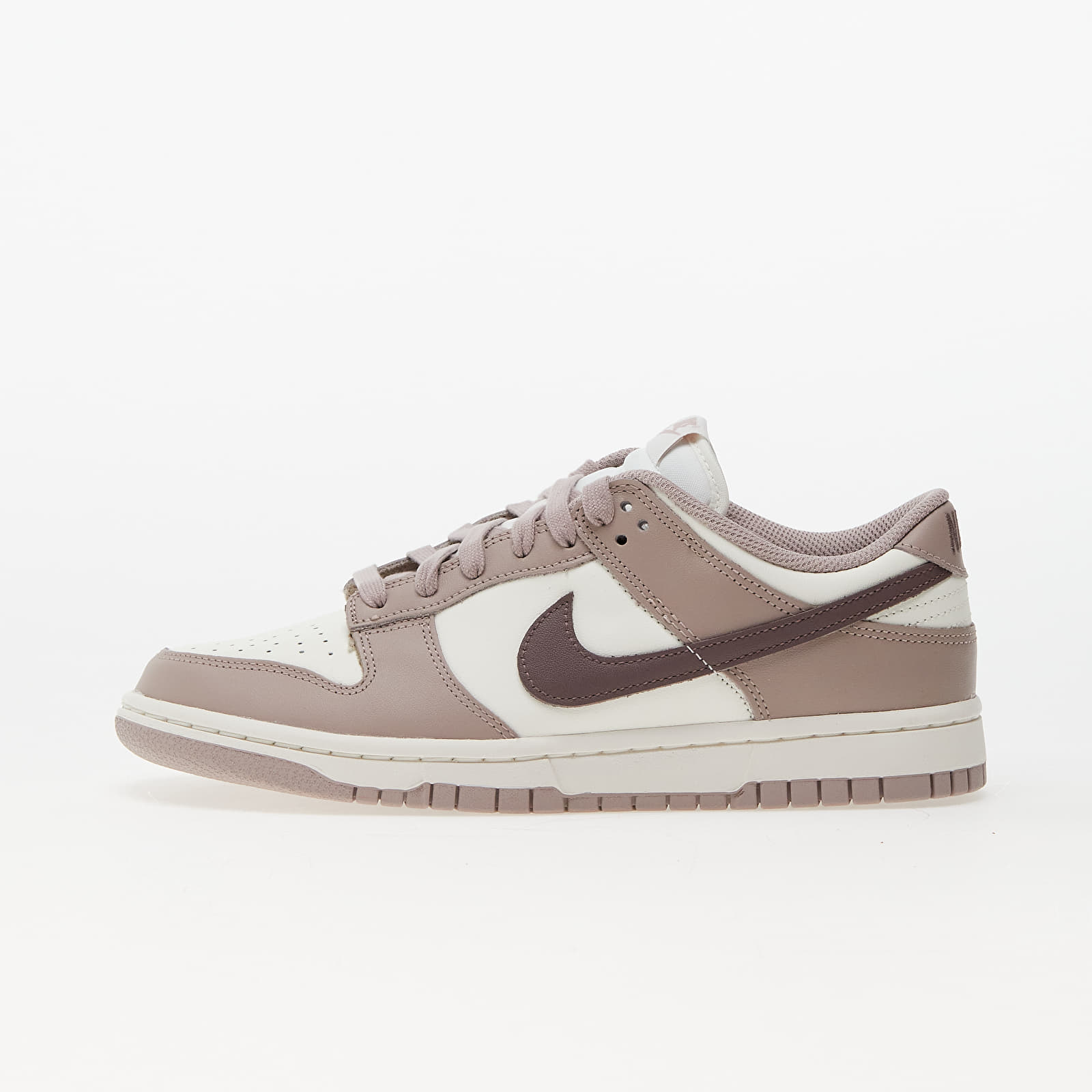 Levně Tenisky Nike Dunk Low Sail/ Plum Eclipse-Diffused Taupe