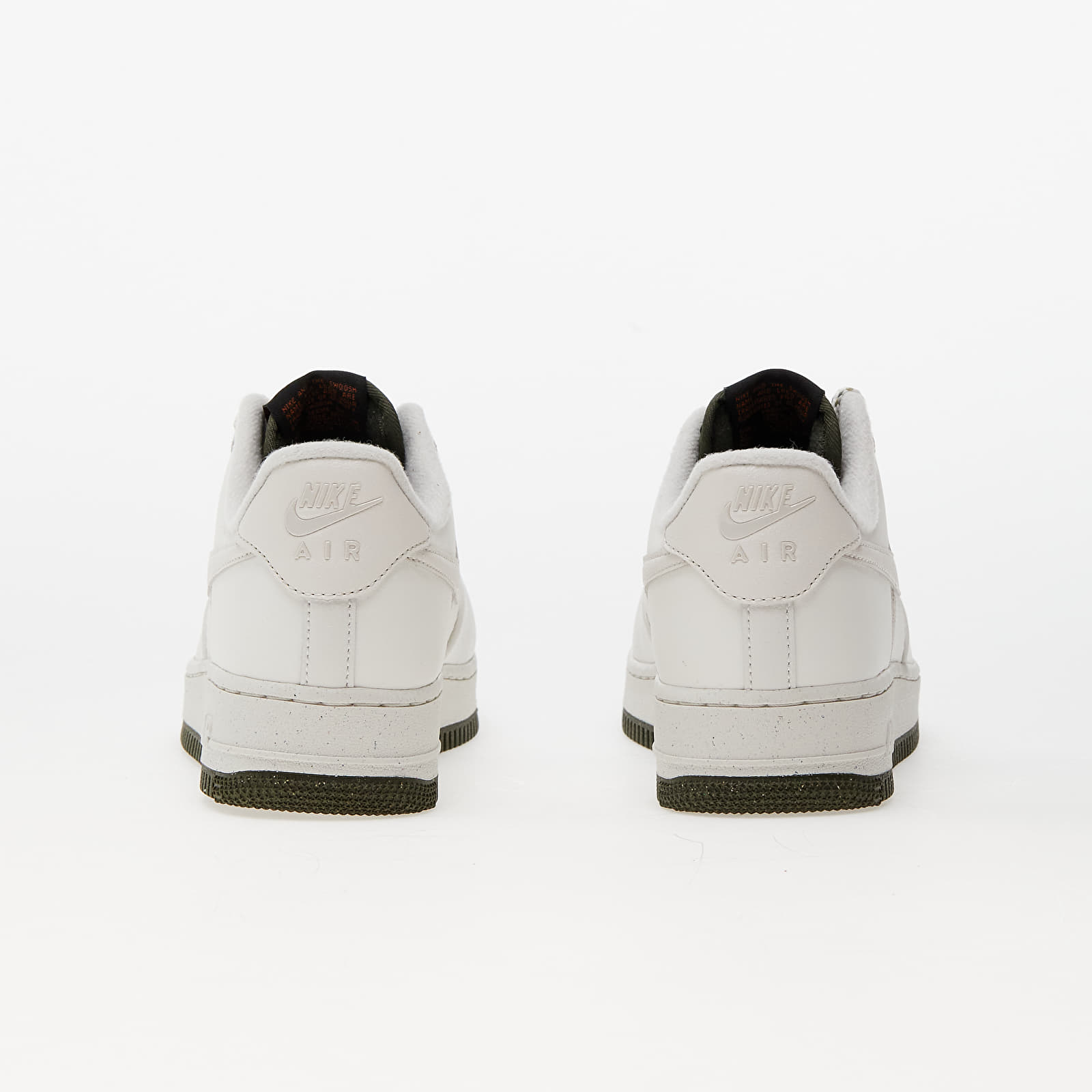 Nike air force 1 lv8 khaki top
