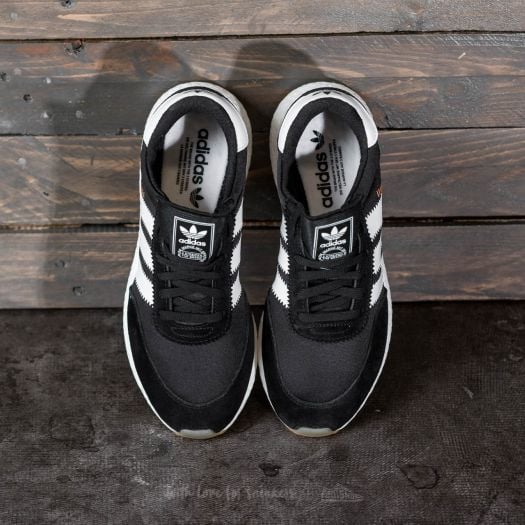 adidas Iniki Runner