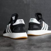 Adidas iniki negras hombre 2025
