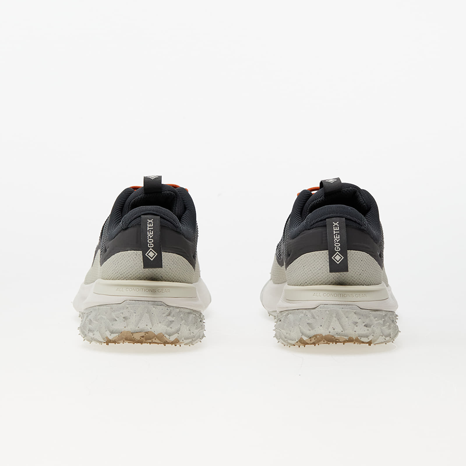Férfi cipők Nike ACG Mountain Fly 2 Low GTX Dk Smoke Grey/ Khaki-Lt Orewood Brn