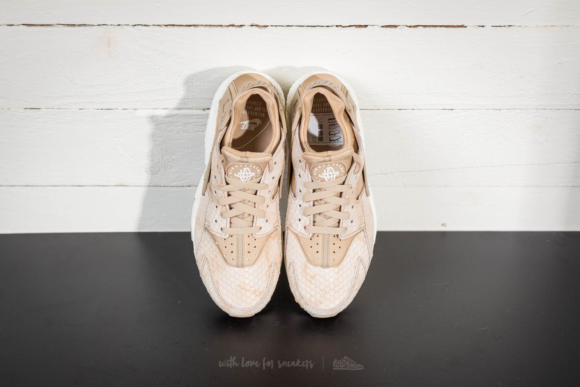 Buty damskie Nike WMNS Air Huarache Run Premium Linen/ Linen-Sail