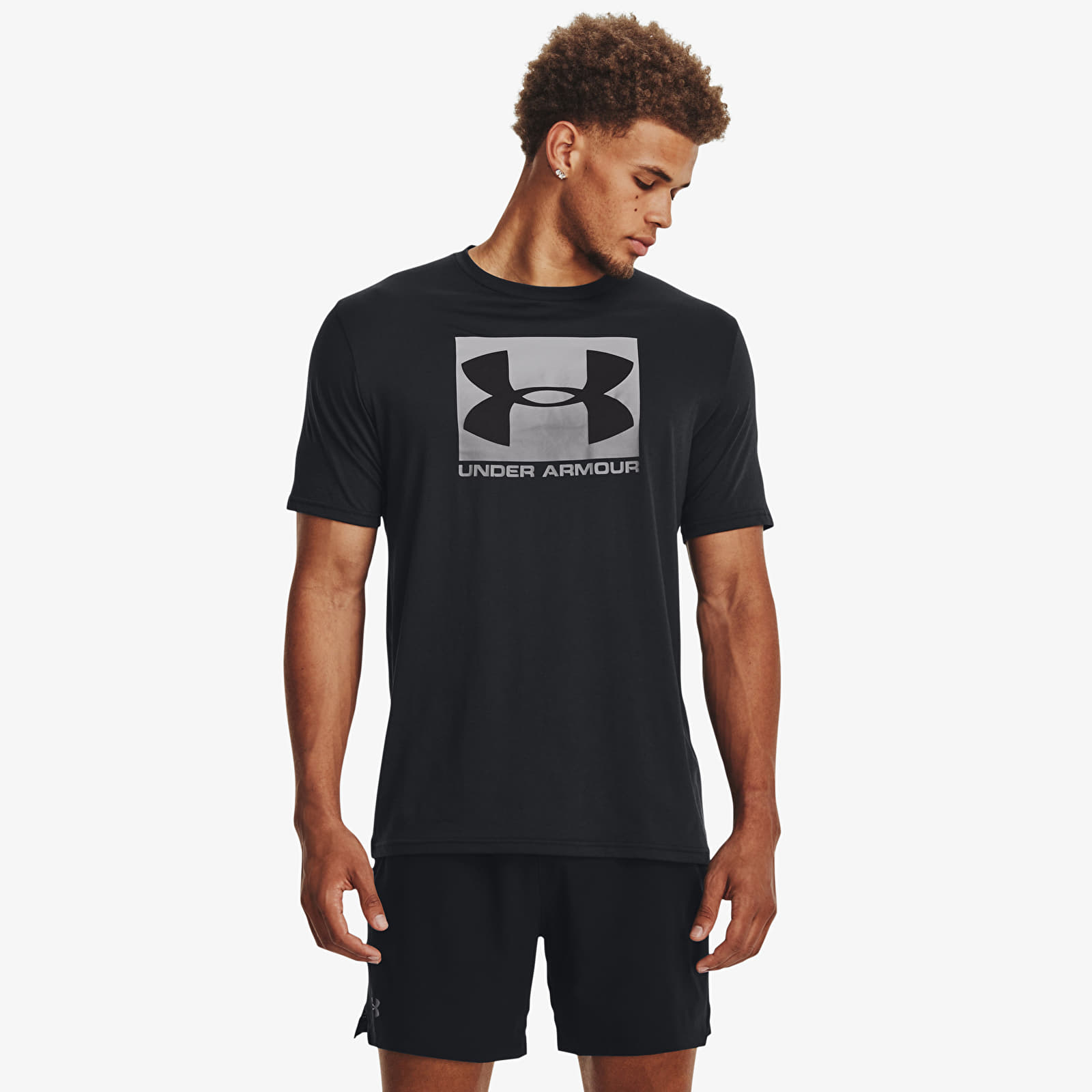 T-shirts Under Armour Boxed Sportstyle SS Tee Black/ Graphite