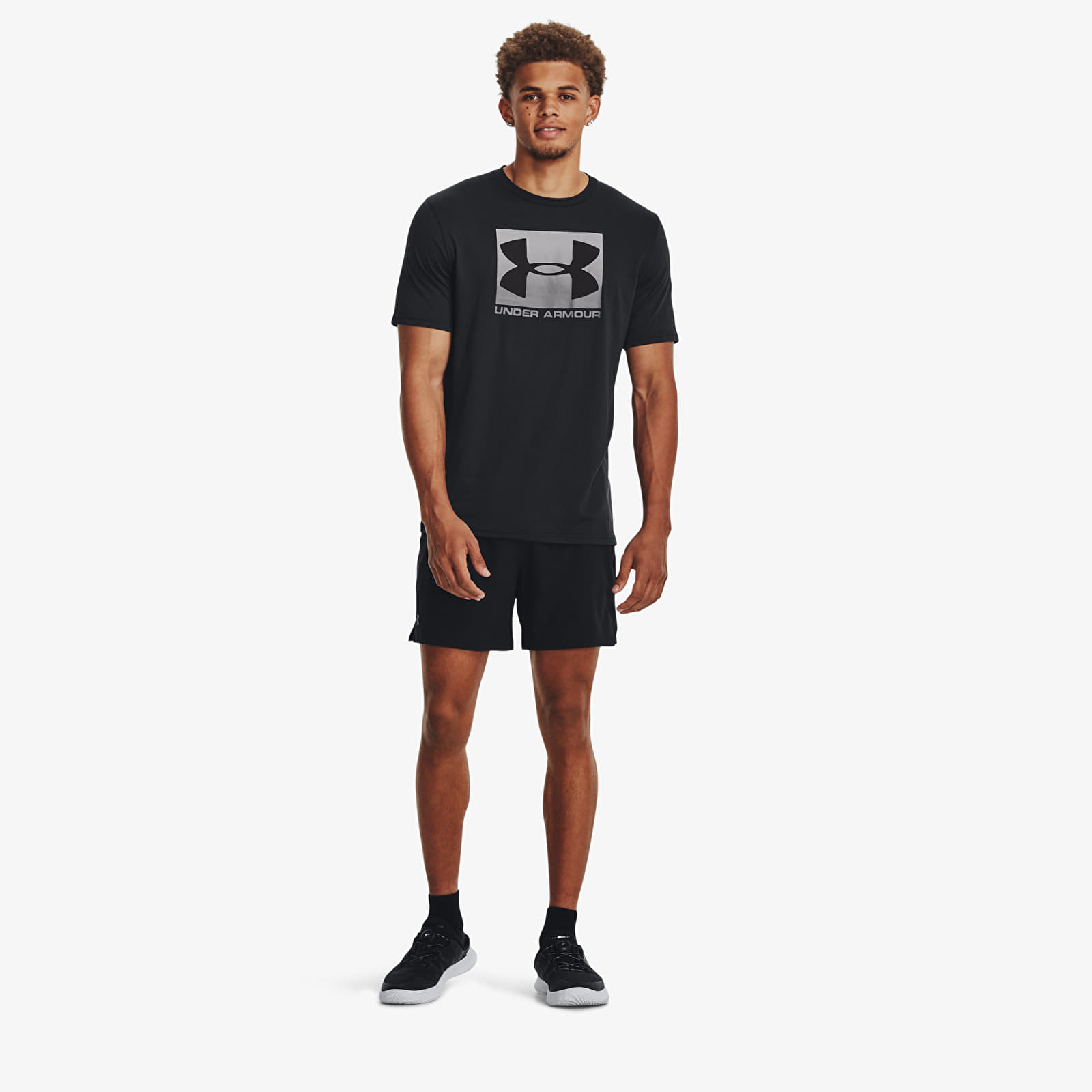 T-shirts Under Armour Boxed Sportstyle SS Tee Black/ Graphite