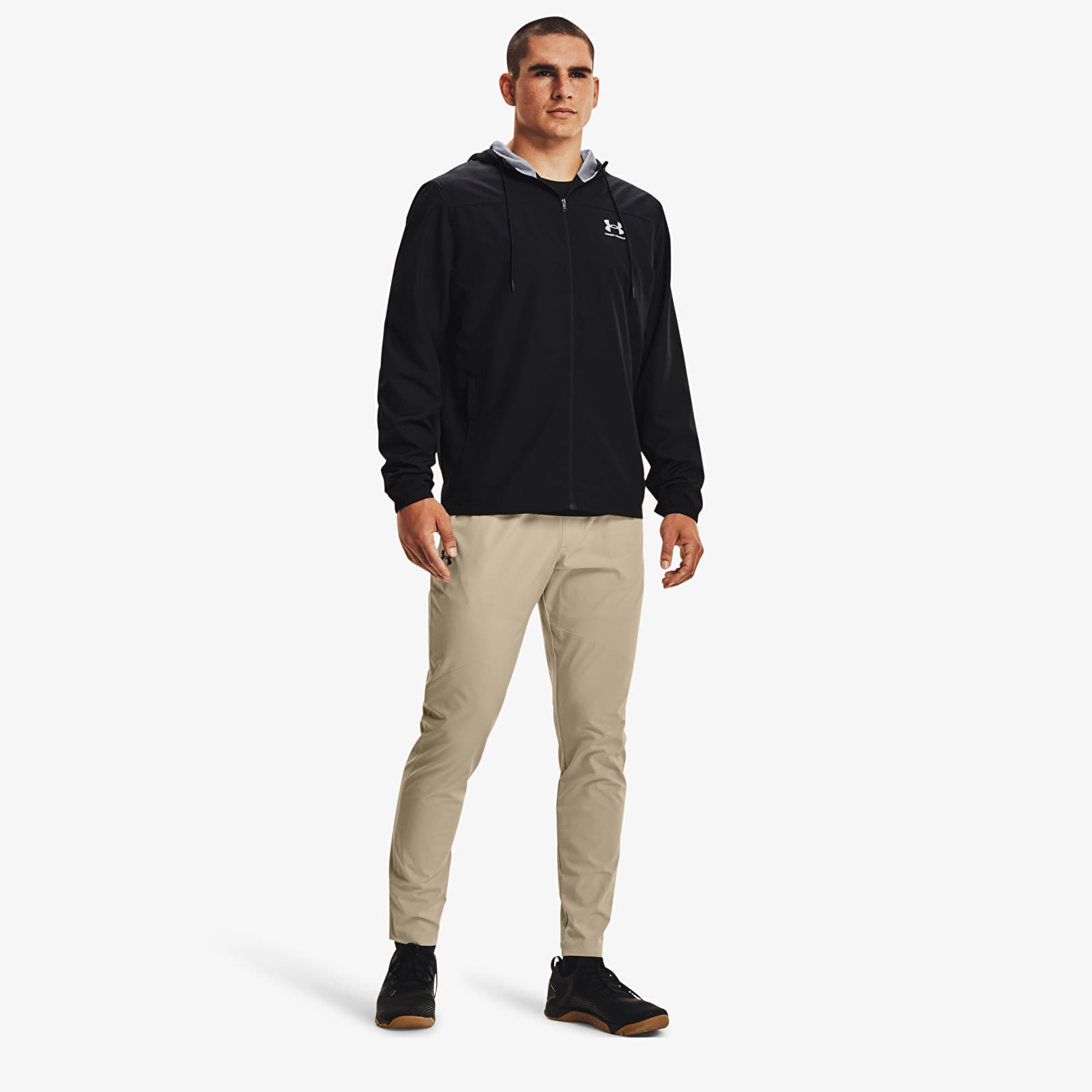Kurtki wiatrówki Under Armour Sportstyle Windbreaker Black