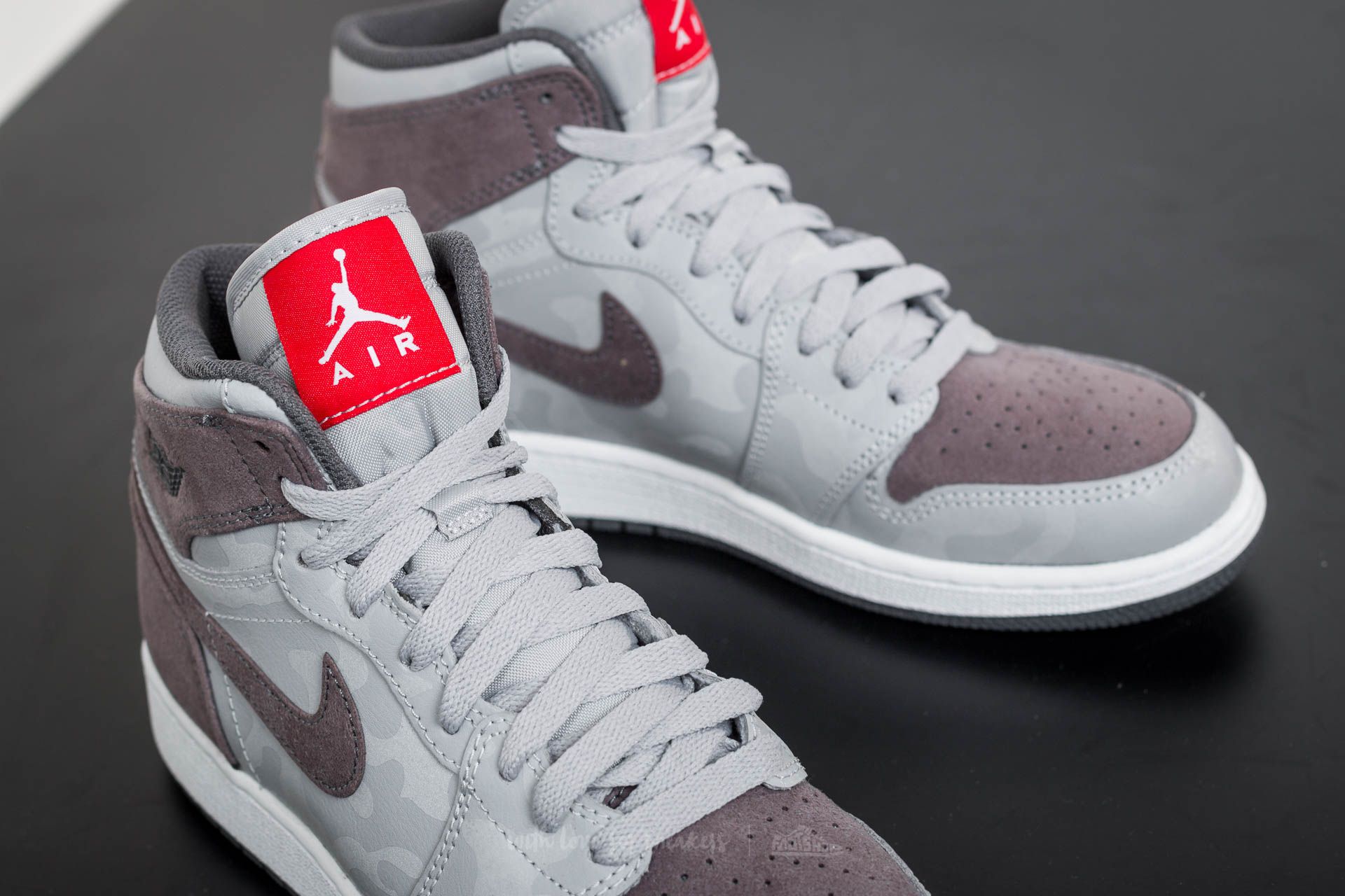 Women's shoes Air Jordan 1 Retro Hi Premium BG Wolf Grey/ Dark Grey-White