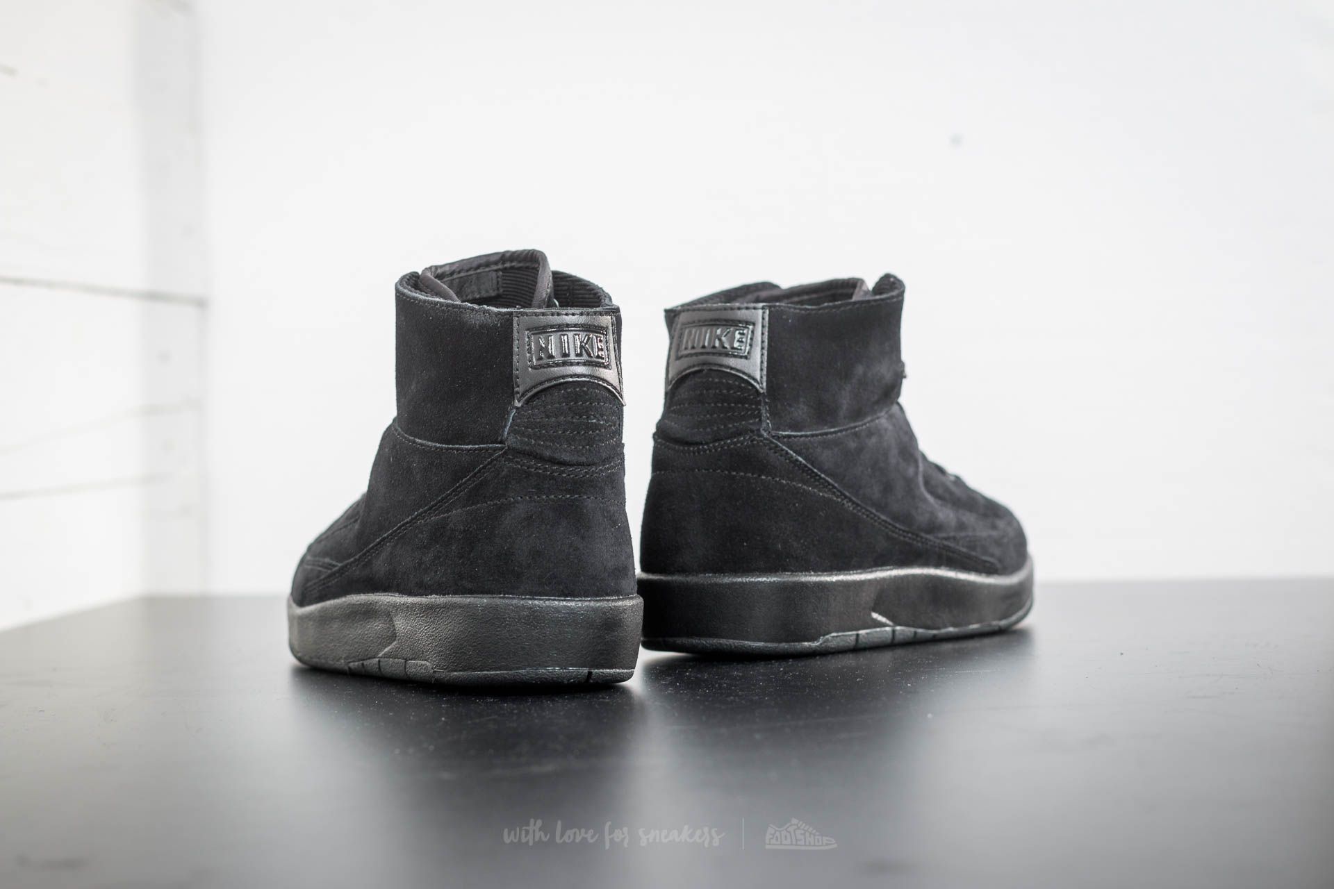 Air jordan 2 retro decon black top