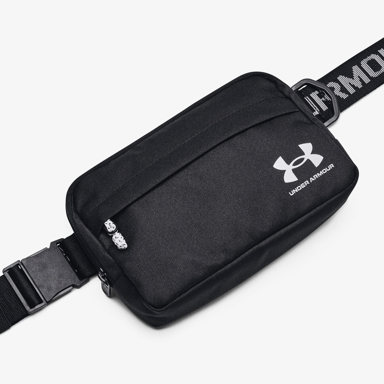 Чантичка за кръста Under Armour Loudon Waist Bag Crossbody Black Universal