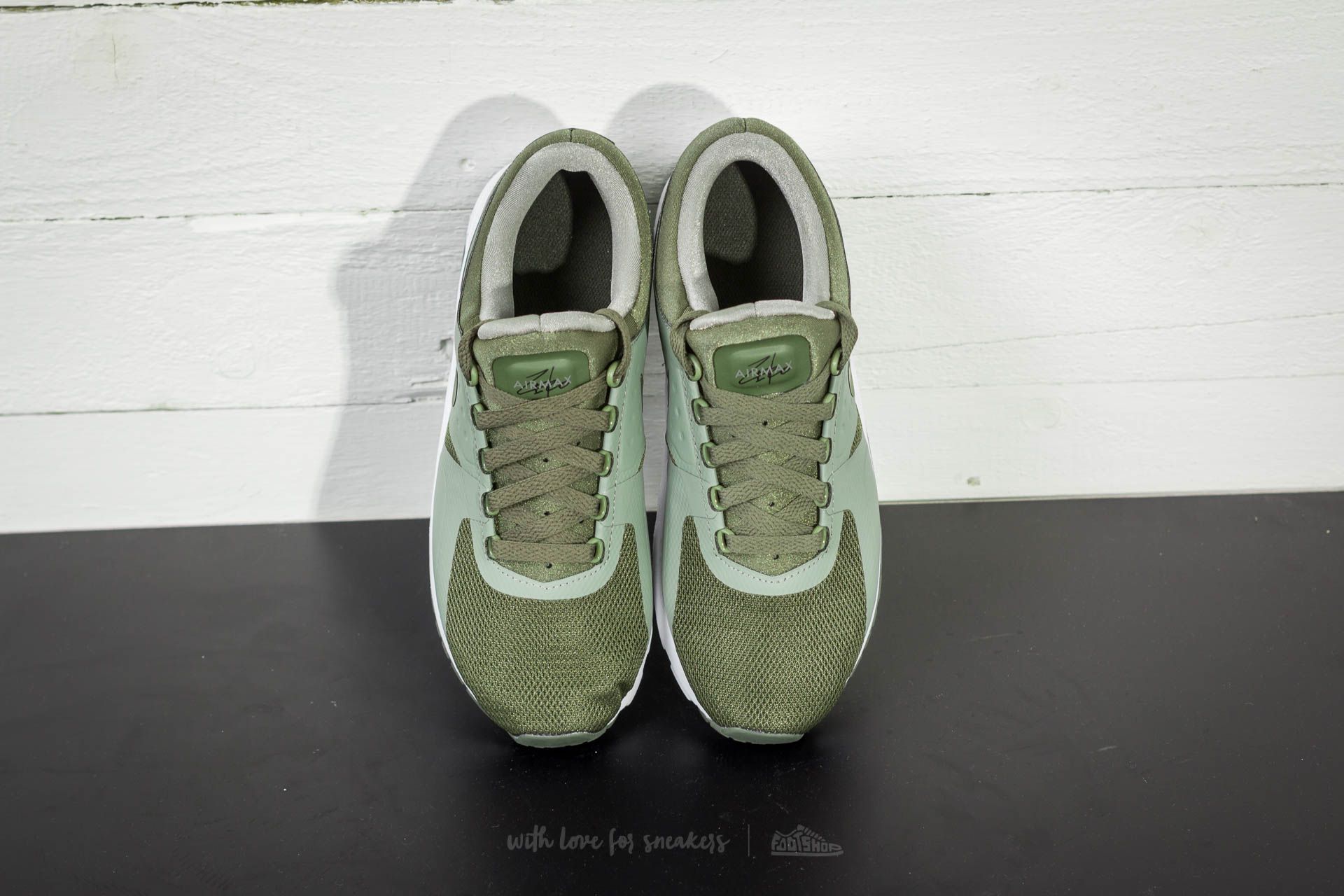 Women's shoes Nike Air Max Zero Essential GS Medium Olive/ Medium Olive