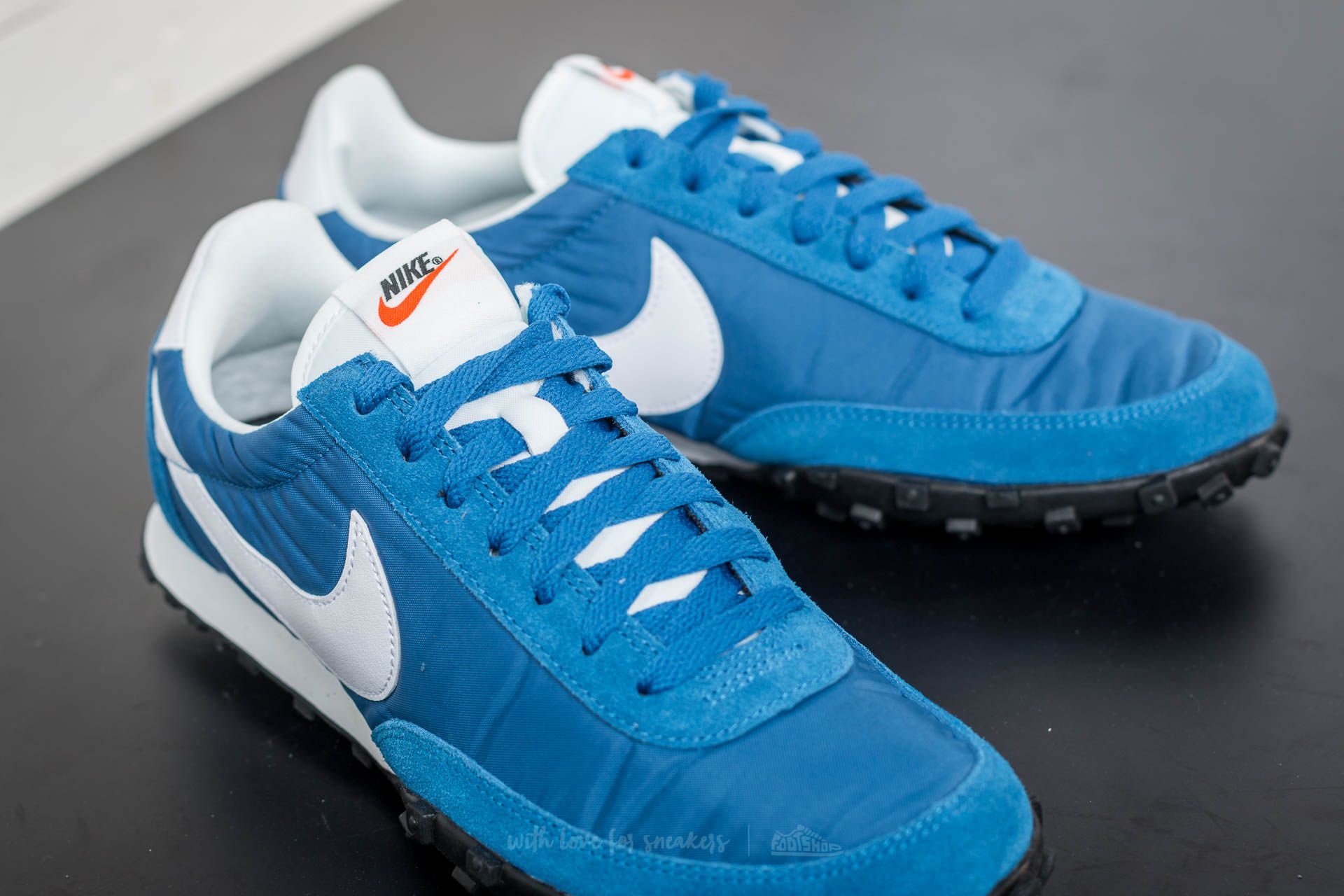 Nike waffle shop racer blue