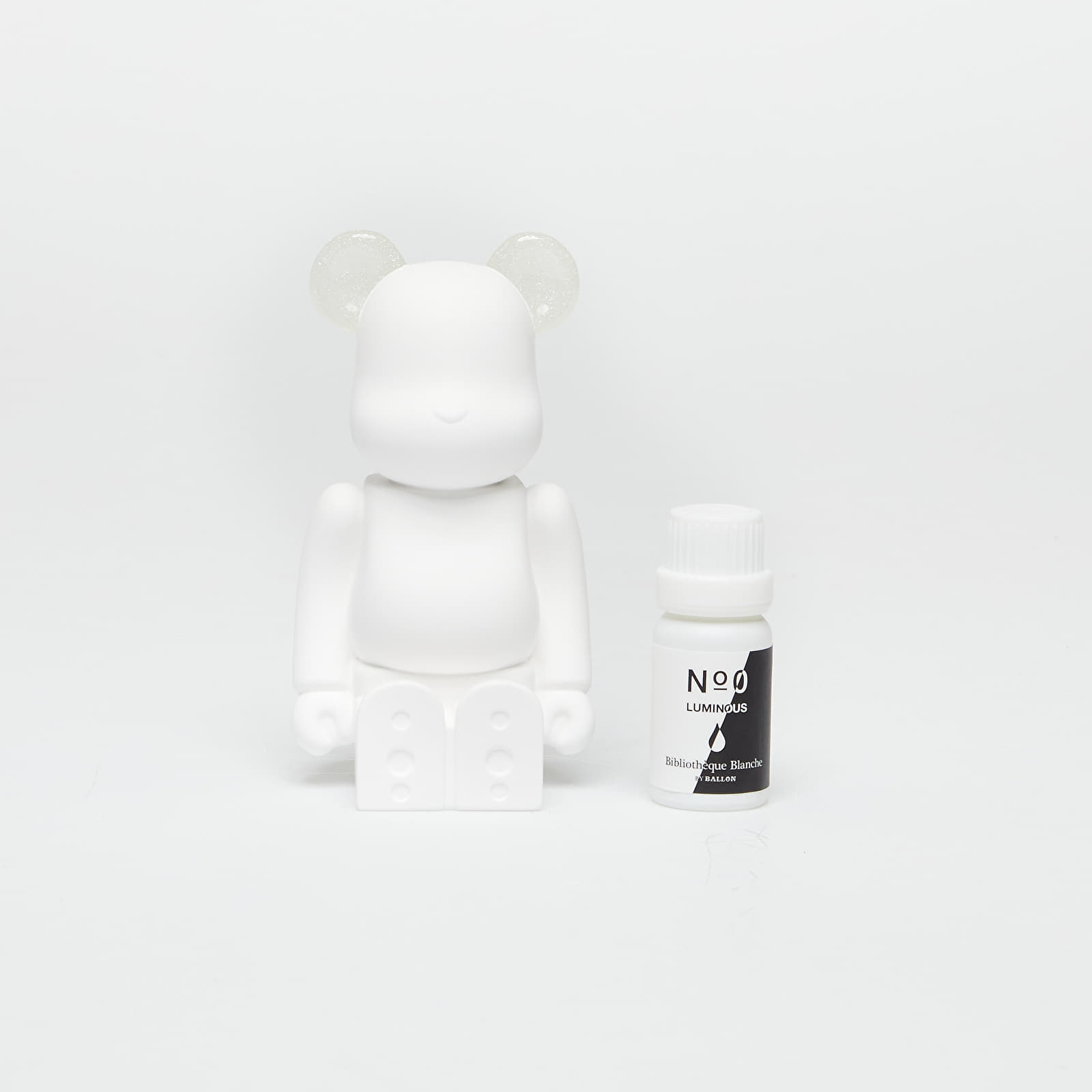 Egyéb kiegészítők Medicom Toy BE@RBRICK AROMA ORNAMENT No.0 LUMINOUS White