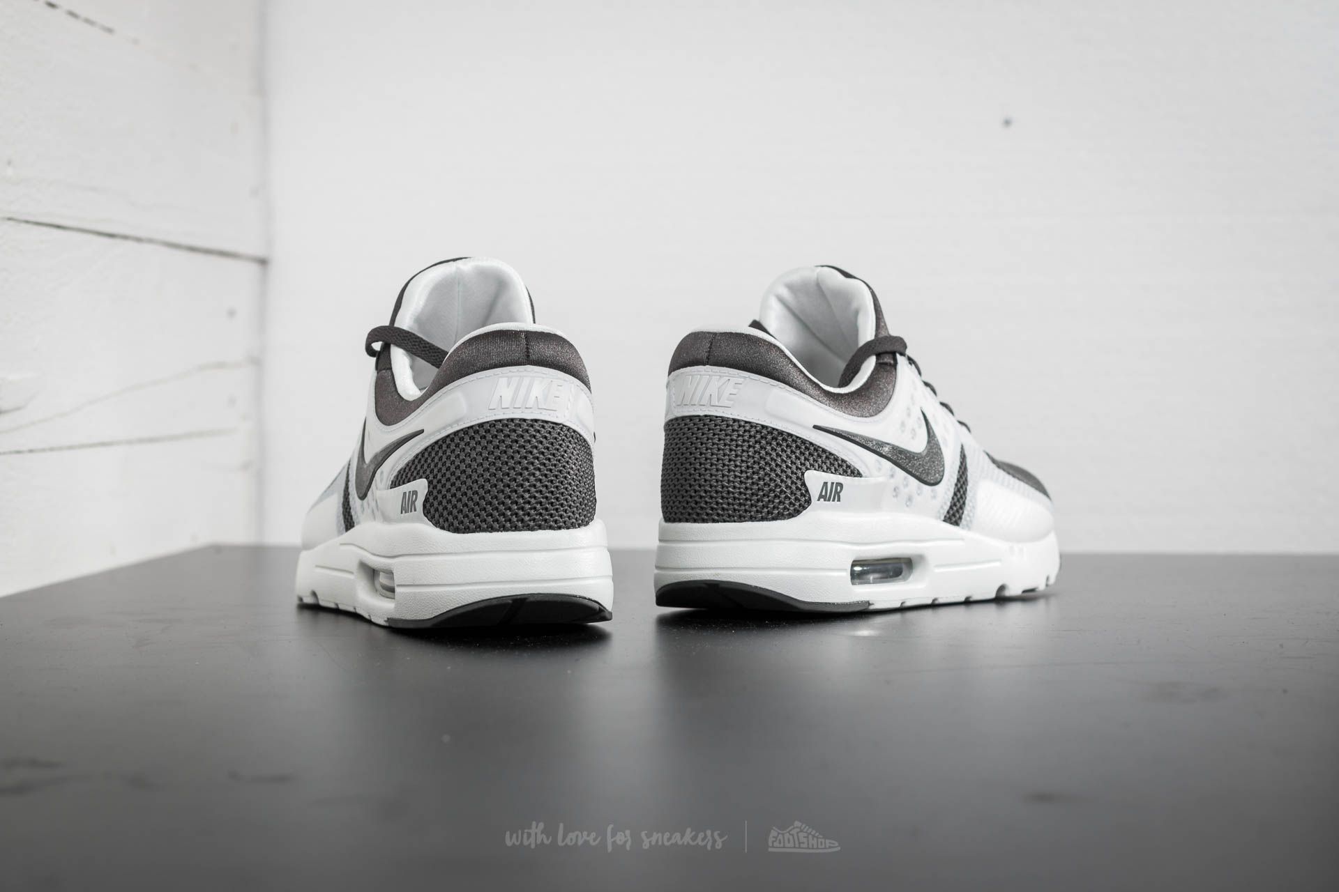 Men s shoes Nike Air Max Zero Essential Midnight Fog Midnight Fog