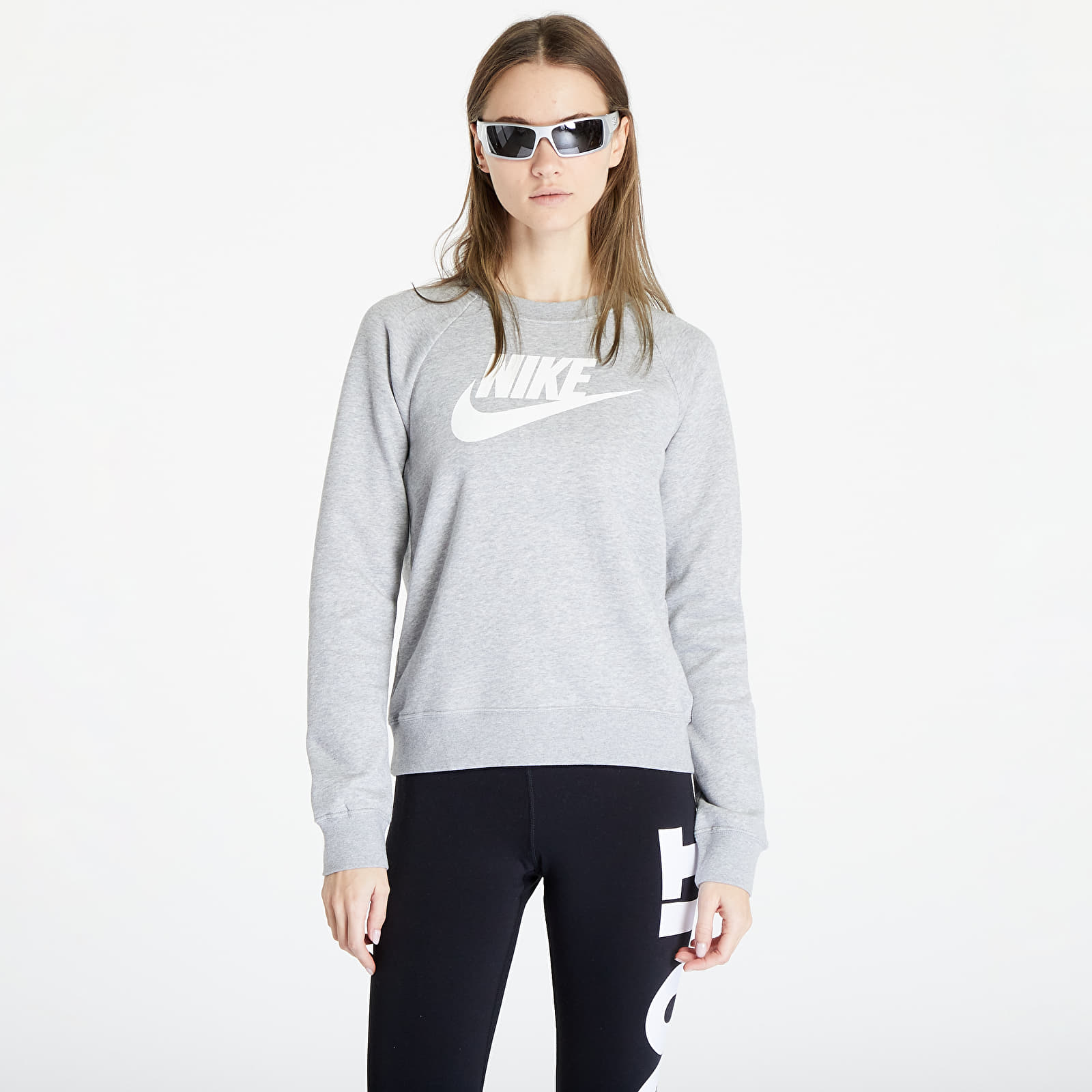 Mikiny Nike NSW Essential Fleece Graphic Crew Dk Grey Heather/ White