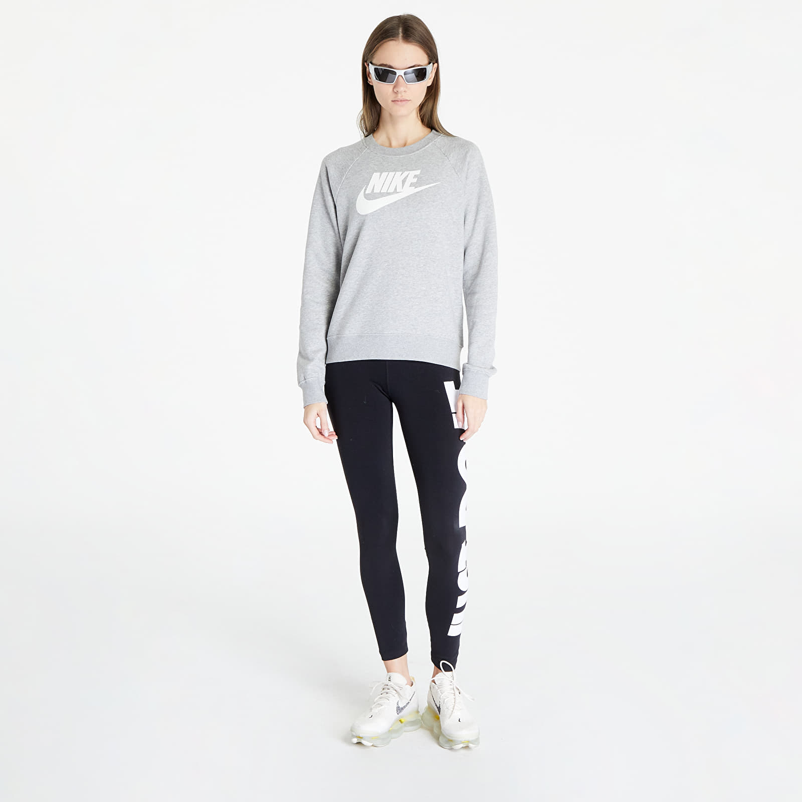 Mikiny Nike NSW Essential Fleece Graphic Crew Dk Grey Heather/ White