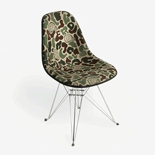 Other accessories PLEASURES Nerd Modernica Shell Chair Camo Footshop