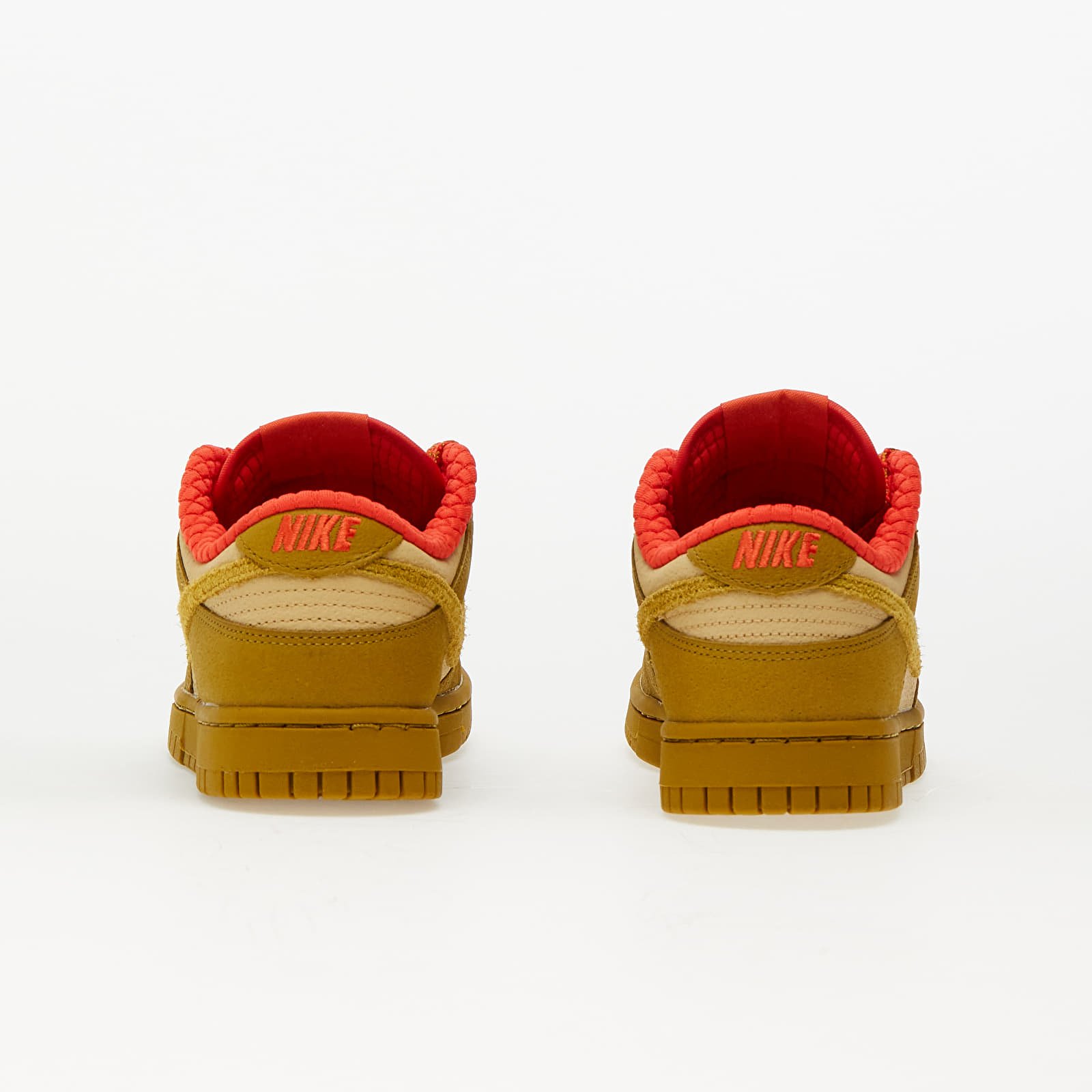 Dámské tenisky a boty Nike W Dunk Low Sesame/ Bronzine-Picante Red
