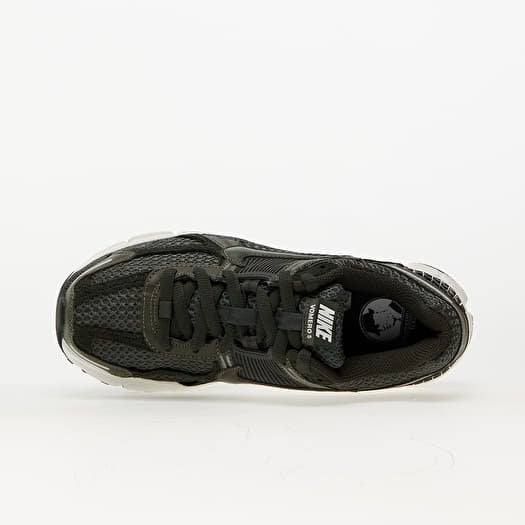 Women s shoes Nike W Zoom Vomero 5 Cargo Khaki Sequoia Sail