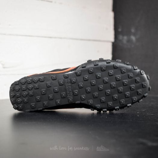 Nike waffle sole sales